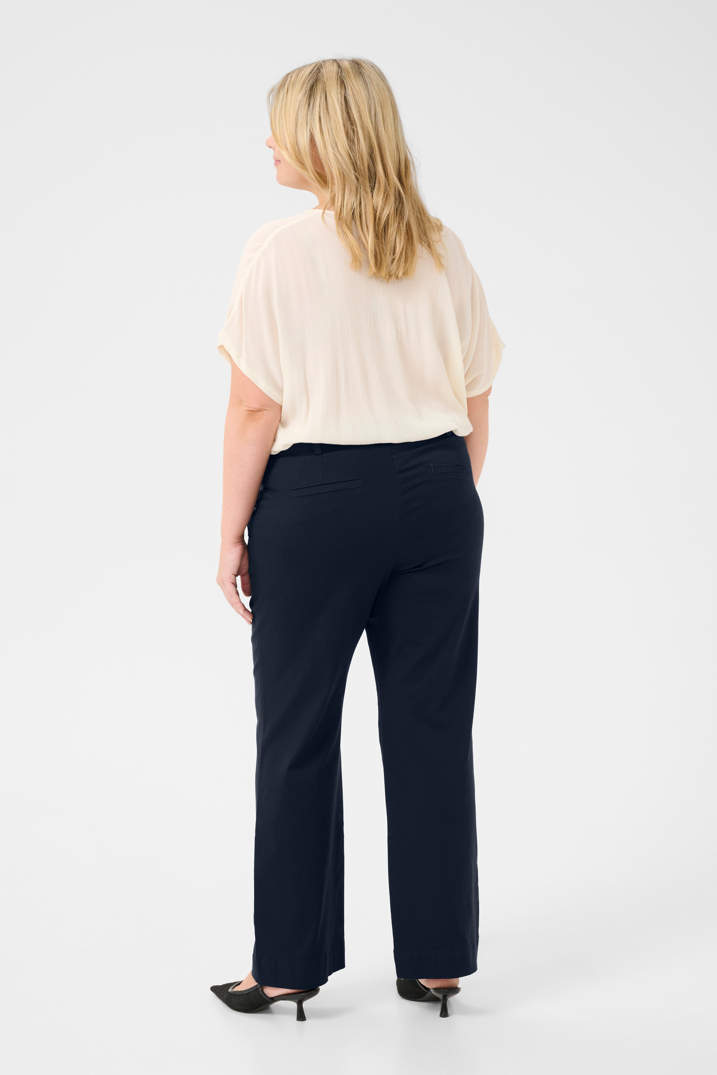 KCleana Trousers LOOKBOOK BACK 10582015-194020