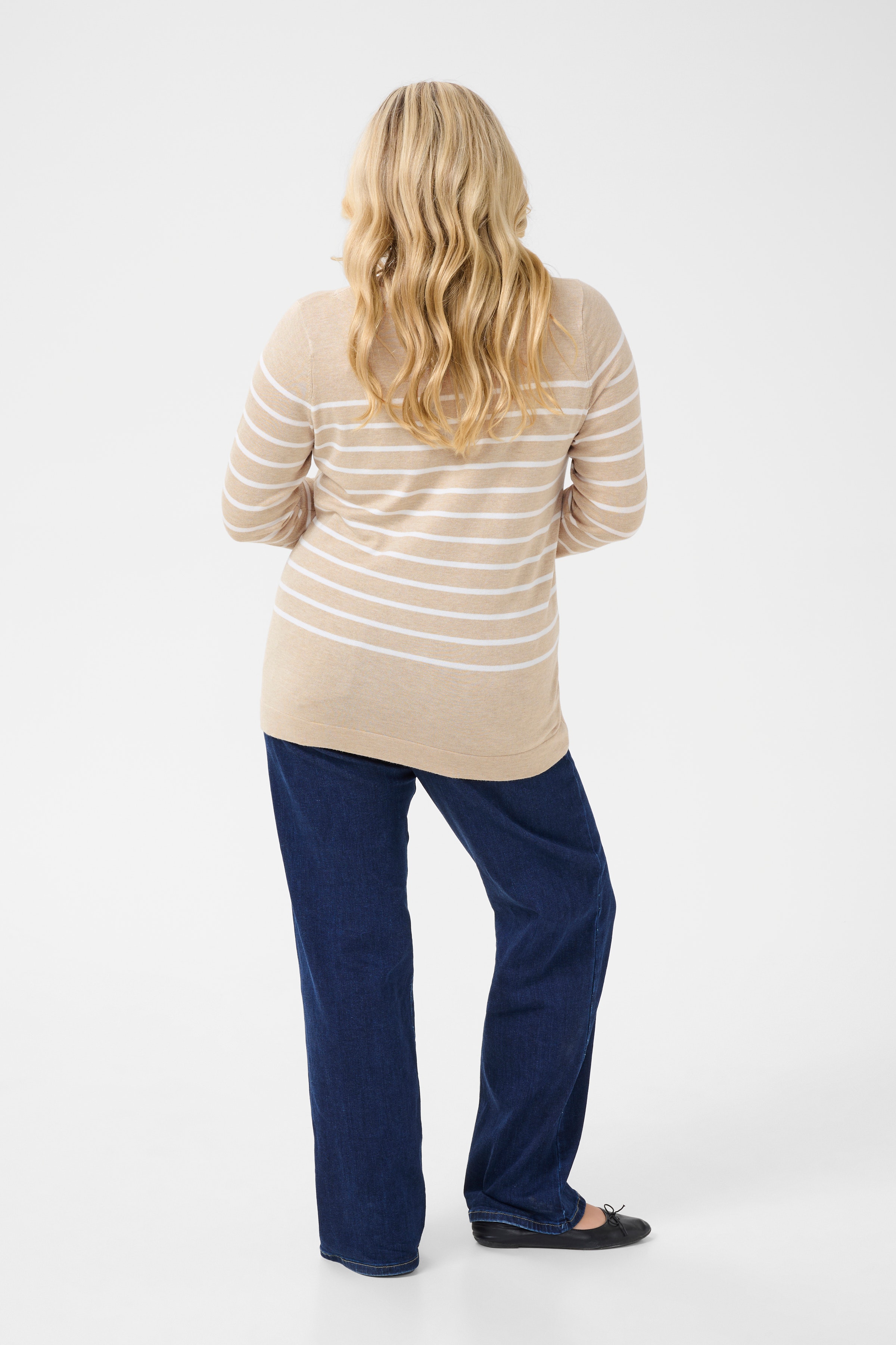 KClizzy Pullover LOOKBOOK BACK 10583488-107844
