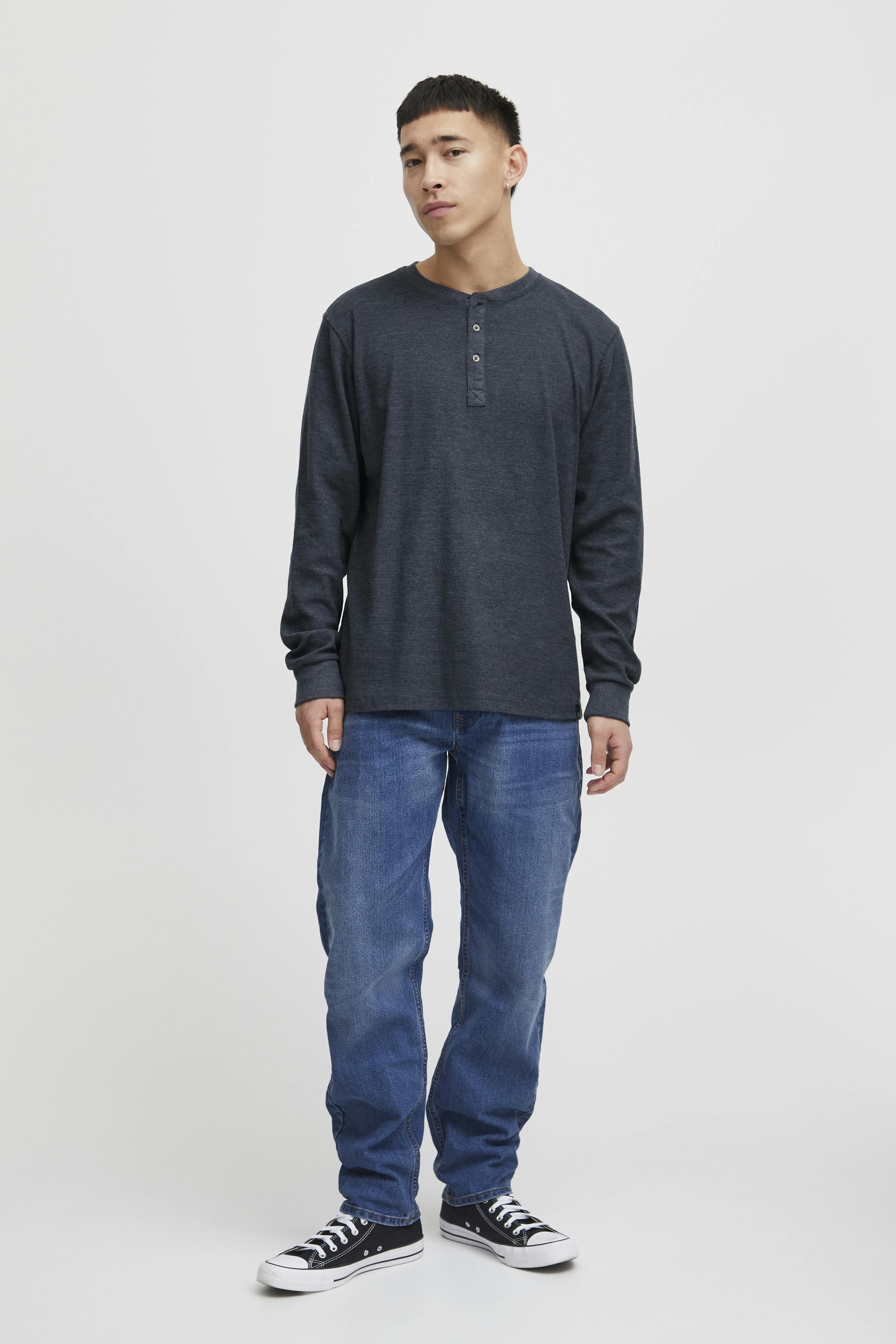 Long sleeved T-shirt LOOKBOOK FRONT 20712117-194024