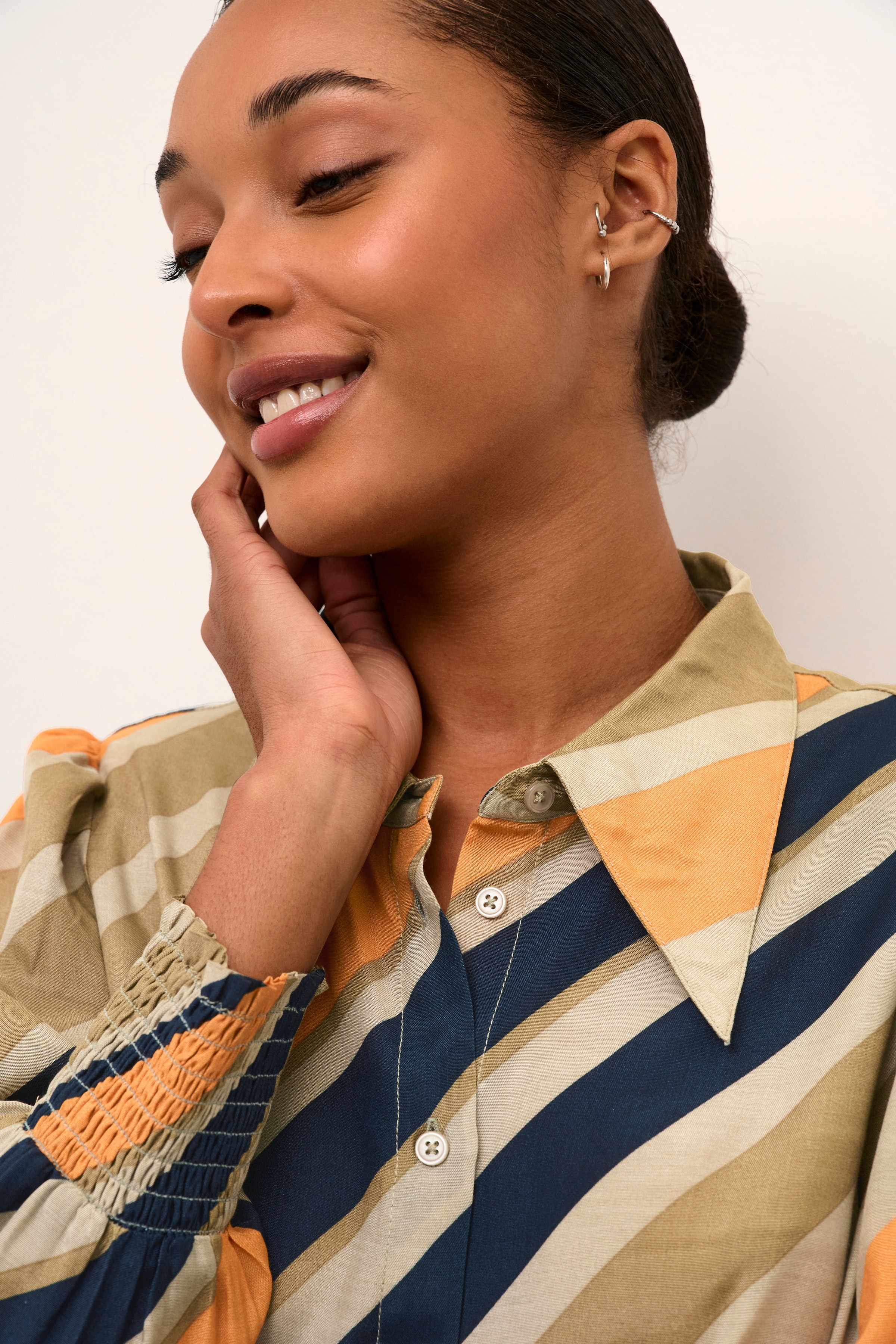 KAmaria Skjorte LOOKBOOK DETAIL 10552183-104917