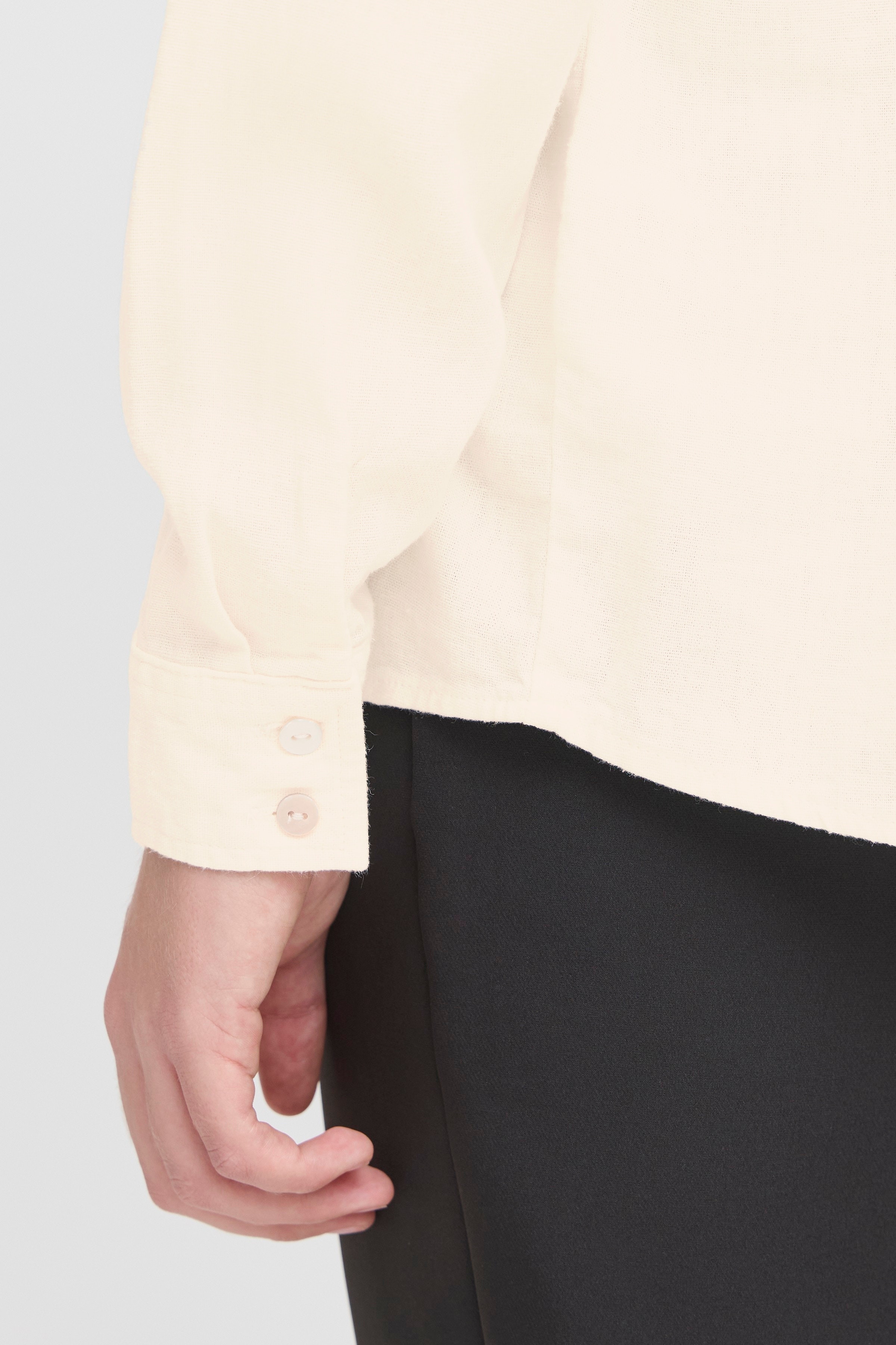 IHLINNO Langermet skjorte LOOKBOOK DETAIL 20122920-204424