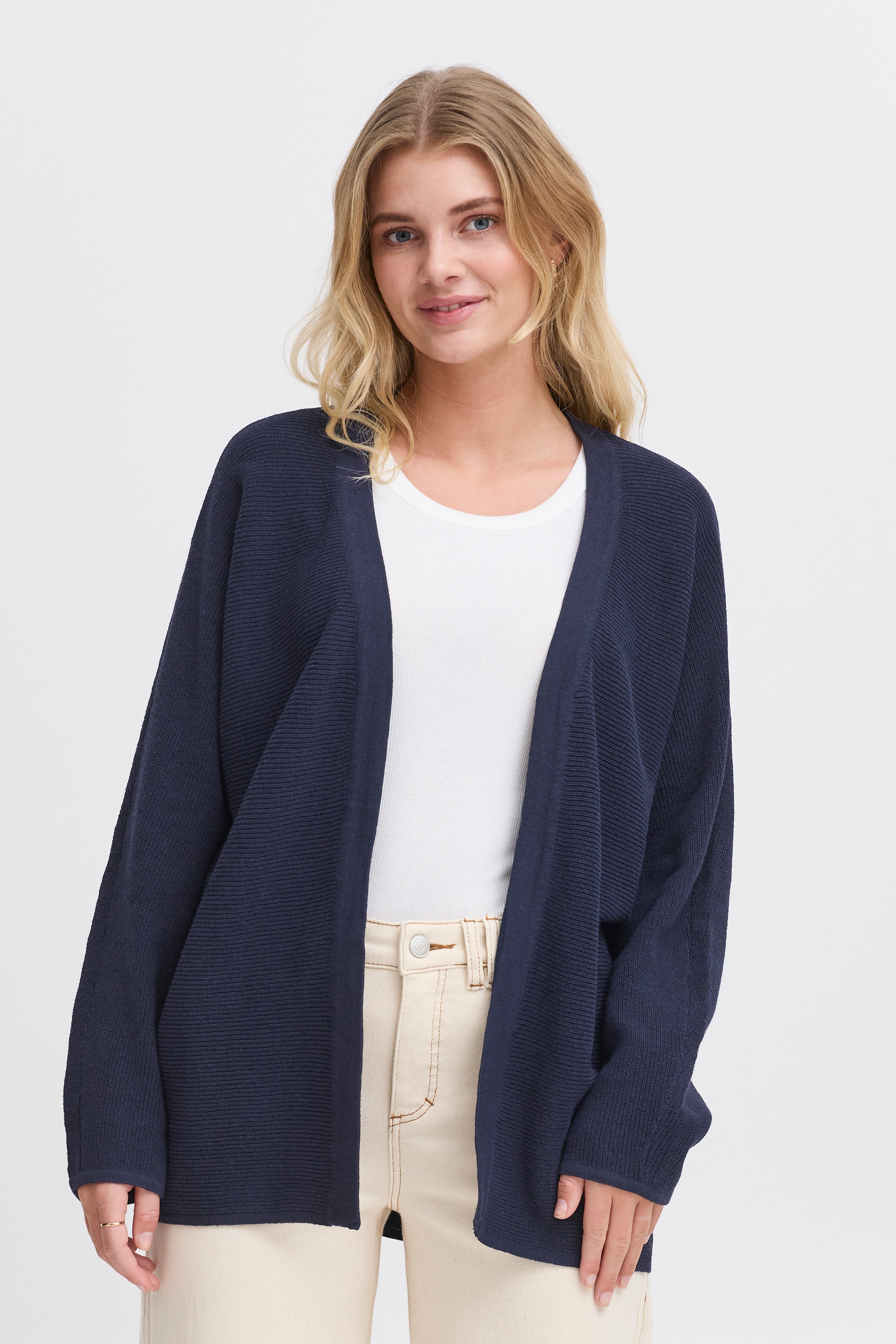 FRSINJA Cardigan LOOKBOOK FRONT 20615536-193923