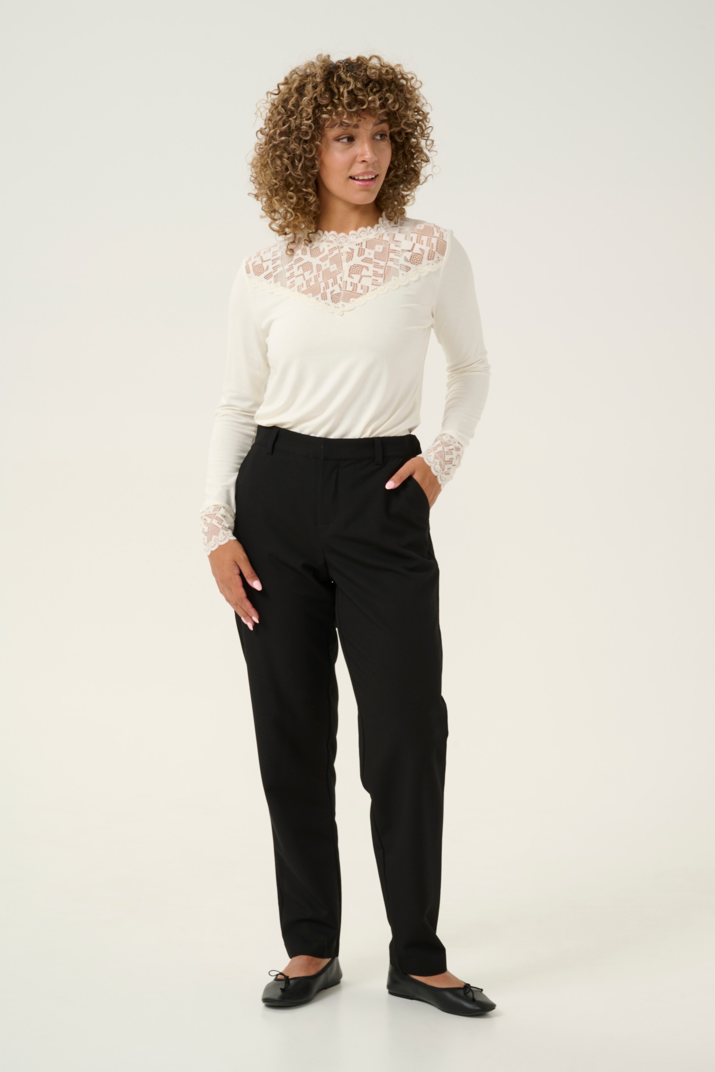 CRBit Trousers LOOKBOOK FRONT 10612883-100120