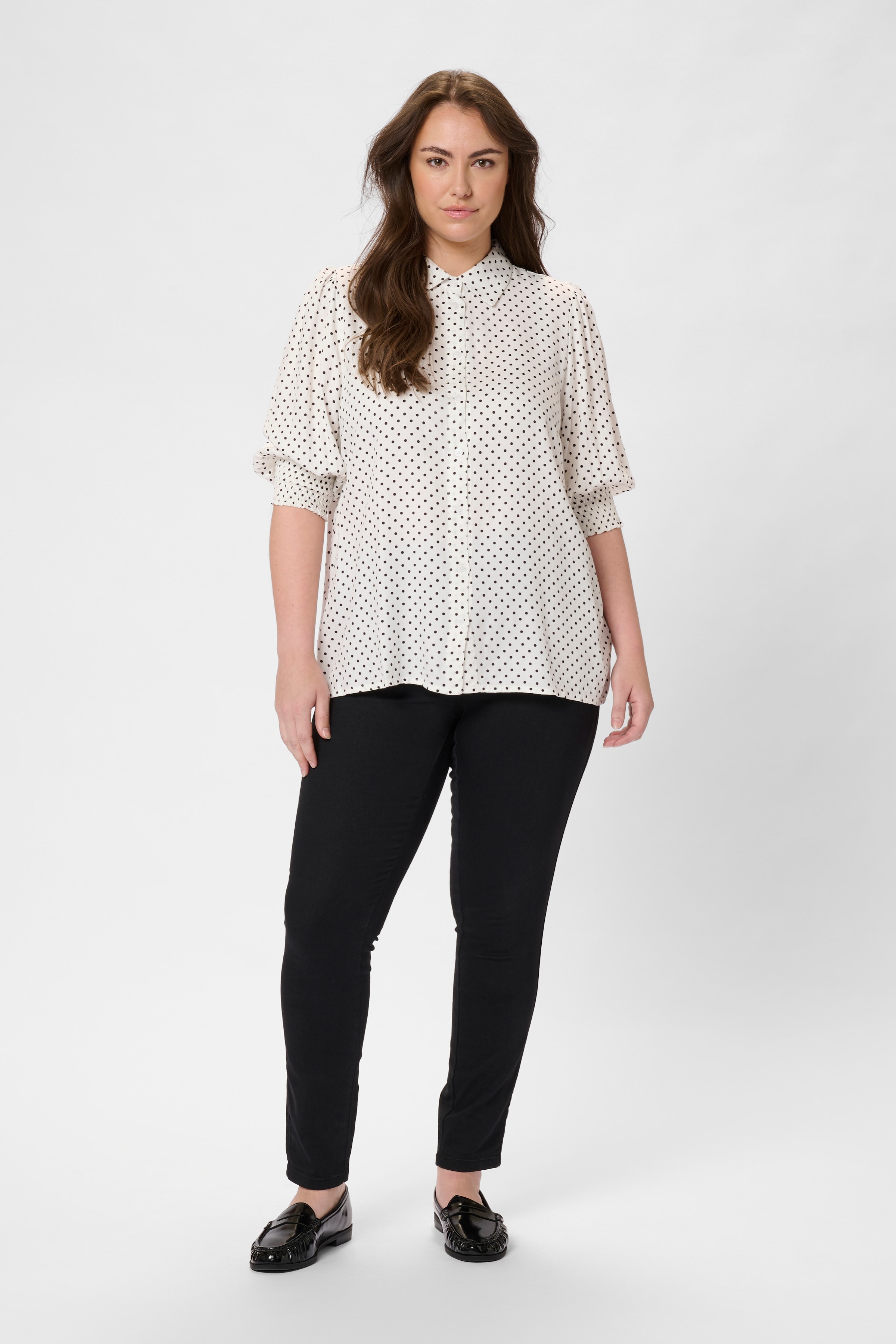 KCthori Blouse LOOKBOOK FRONT 10582501-106270