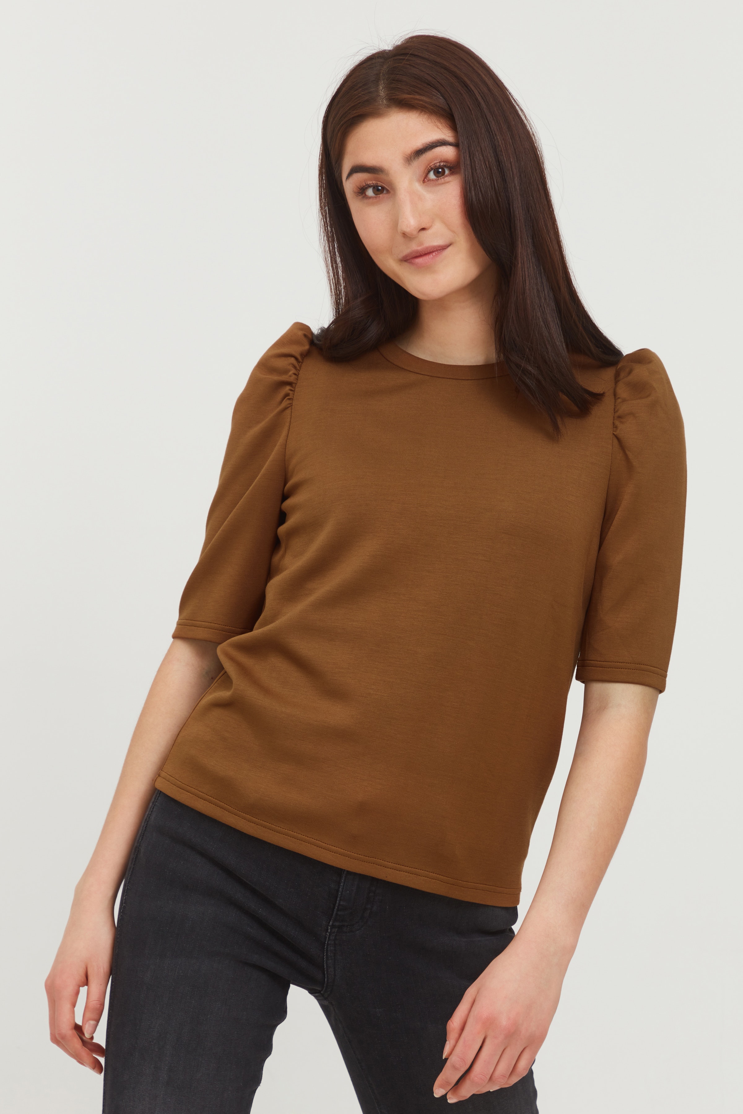 BYPUSTI T-shirt LOOKBOOK FRONT 20810279-181031
