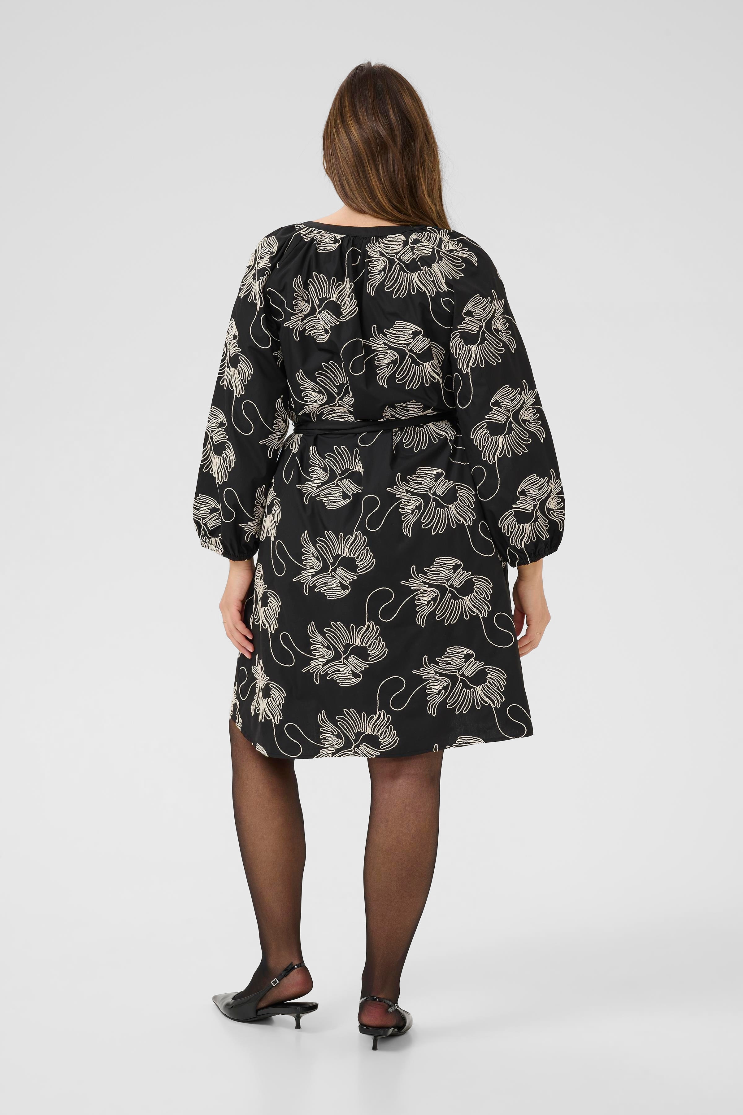 KCkimmie Kleid LOOKBOOK BACK 10583899-108831