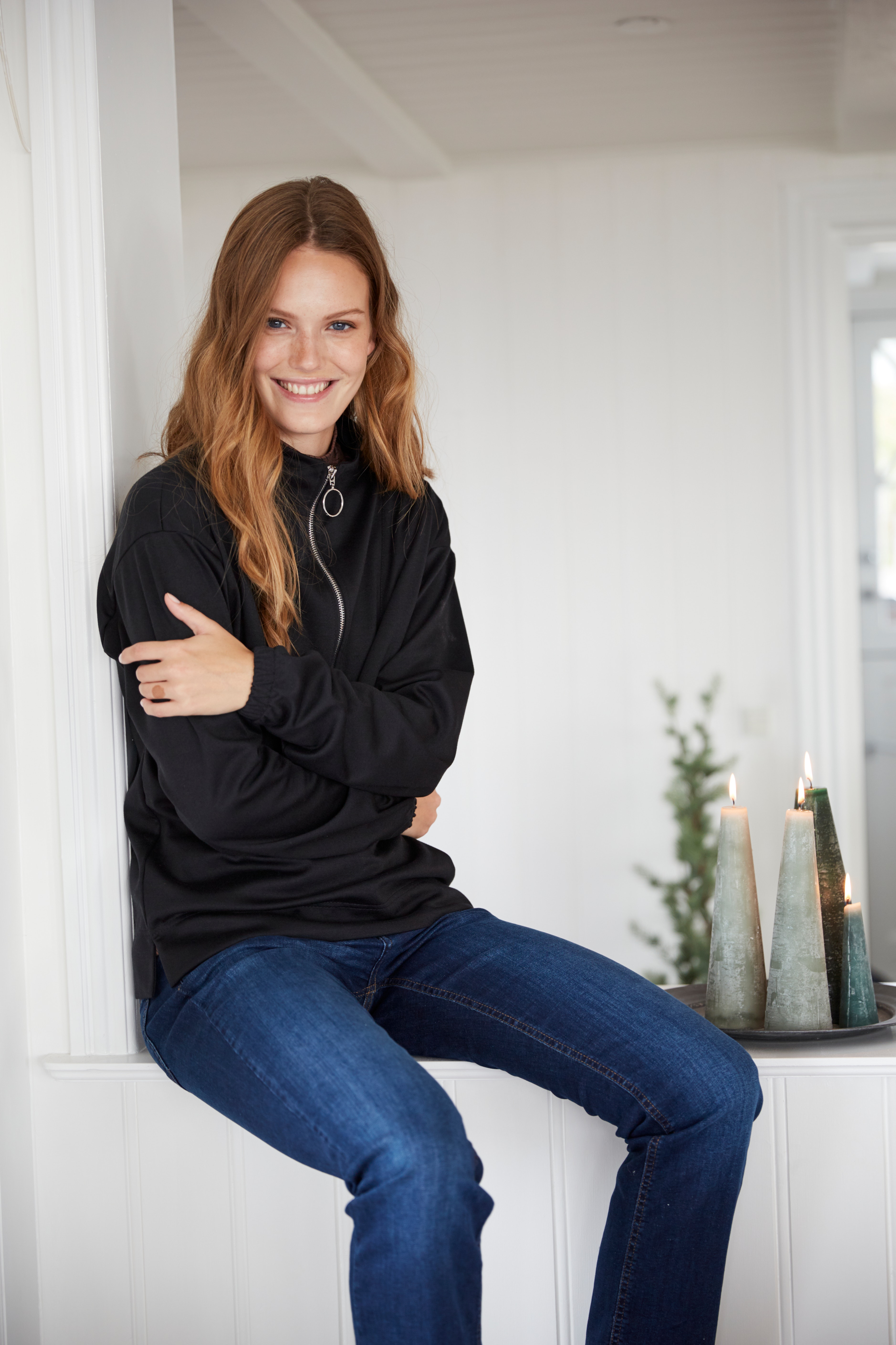Sweatshirt LOCATION NONE 10590150-100121