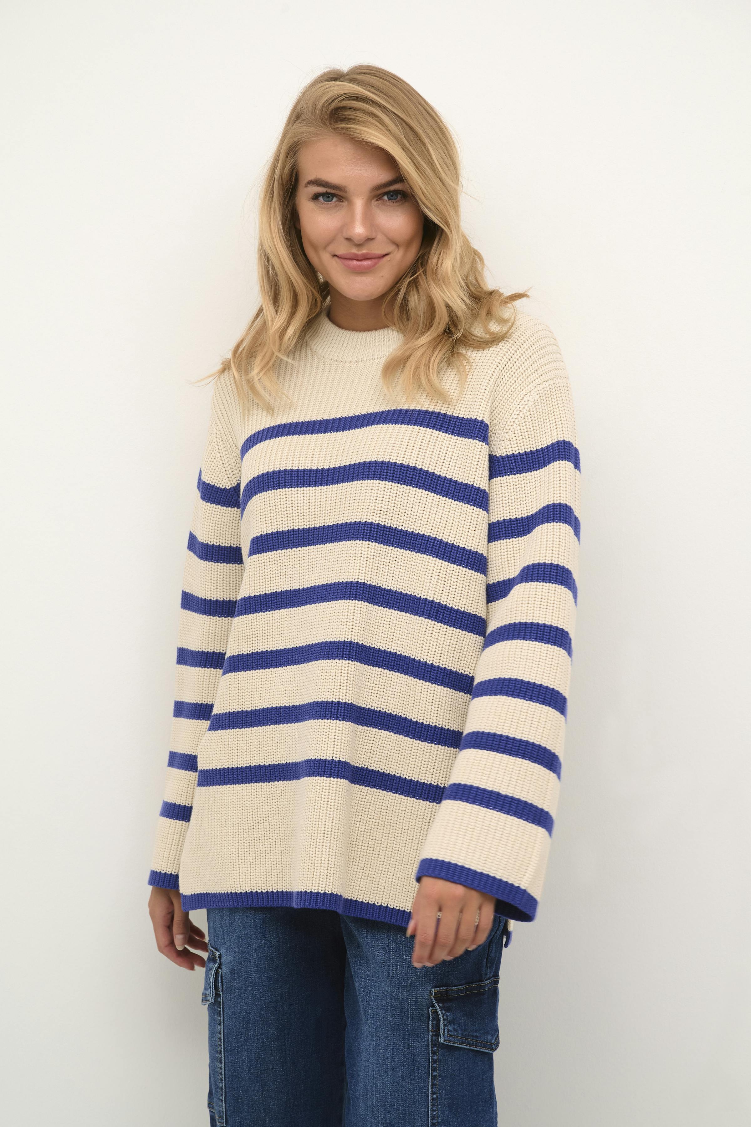 KAcilla Pullover LOOKBOOK FRONT 10507133-105357