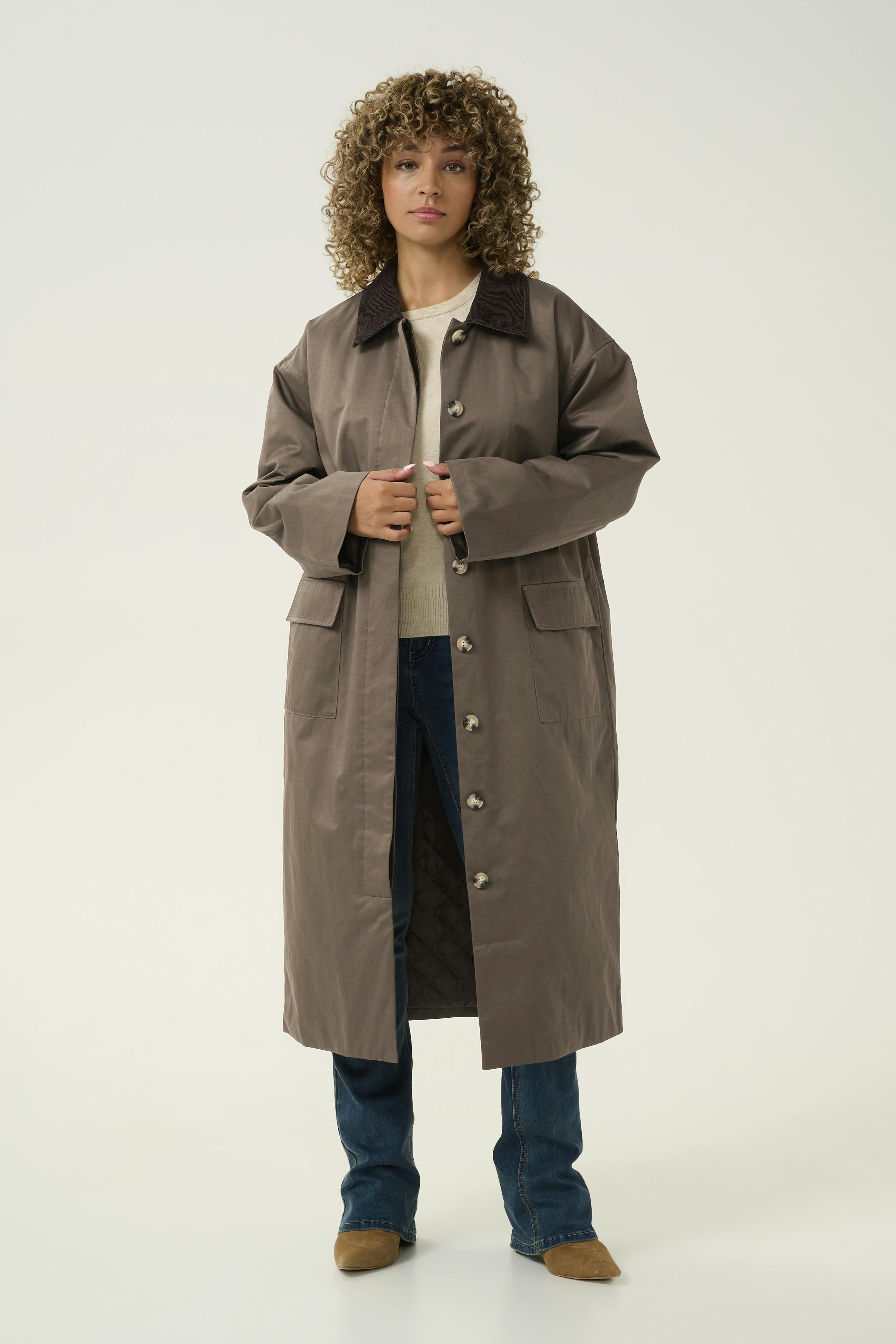 CRTulla Trenchcoat LOOKBOOK FRONT 10613054-190617