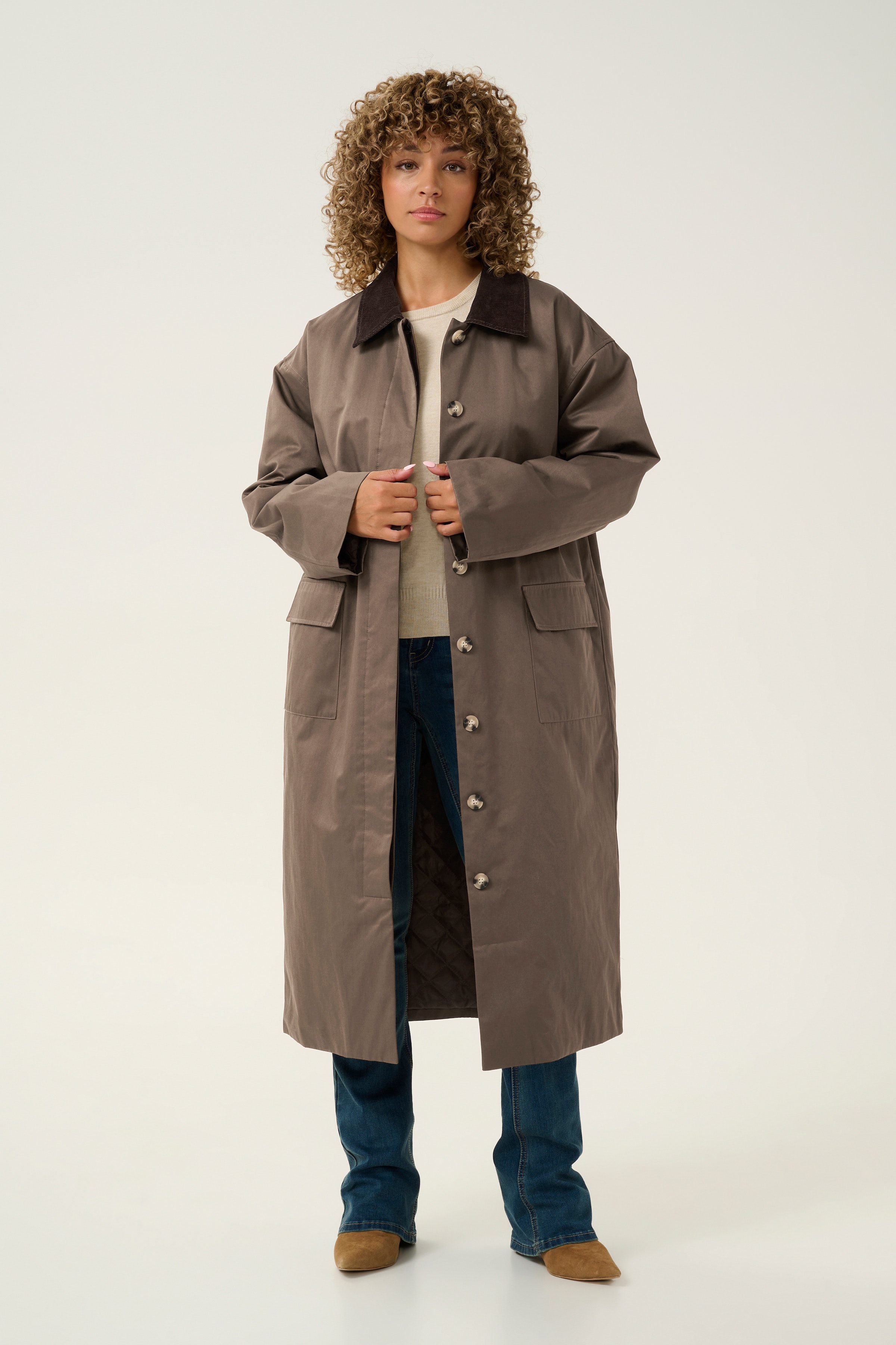 CRTulla Outerwear LOOKBOOK FRONT 10613054-190617