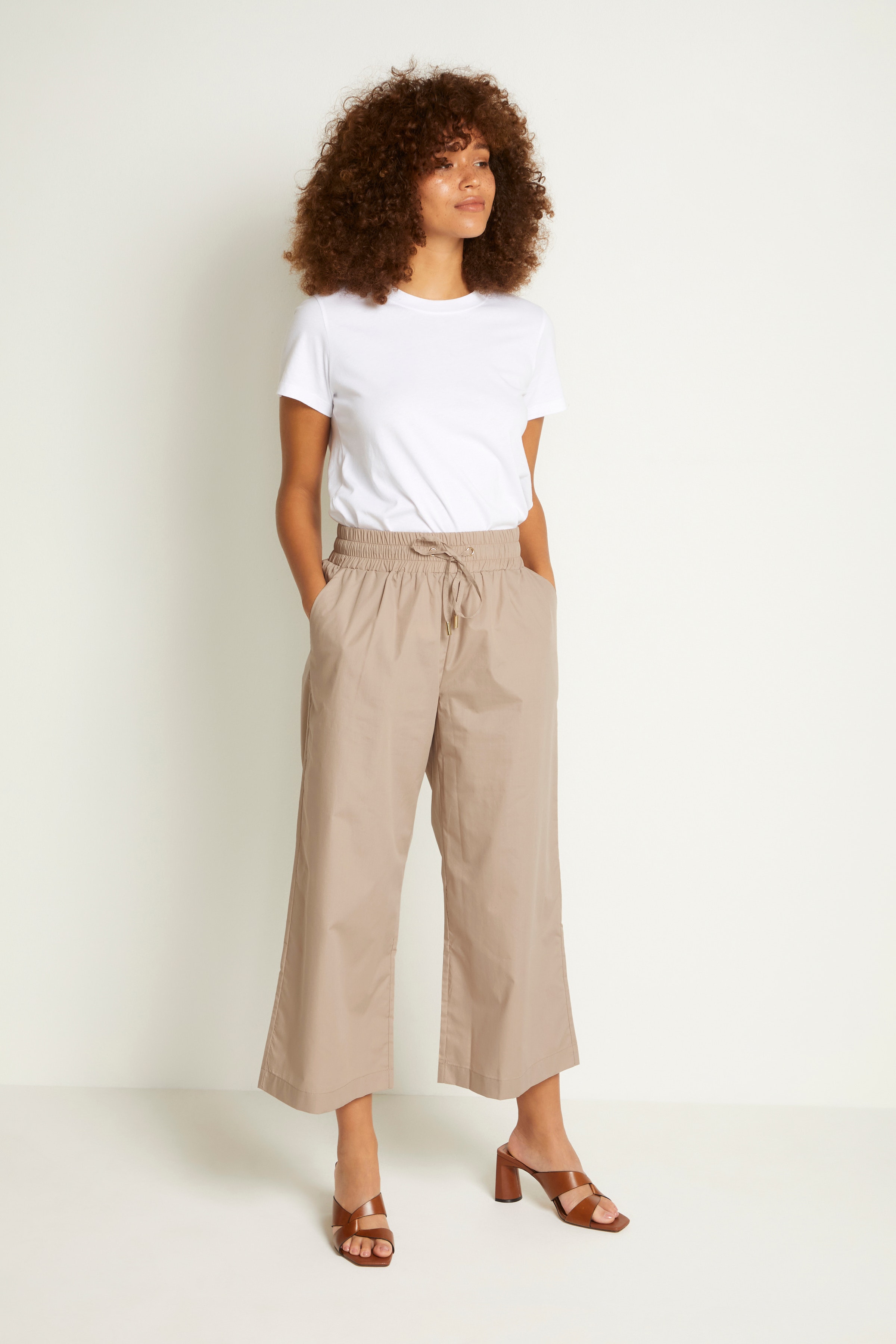 KAlolly Casual Hose LOOKBOOK FRONT 10506399-161213