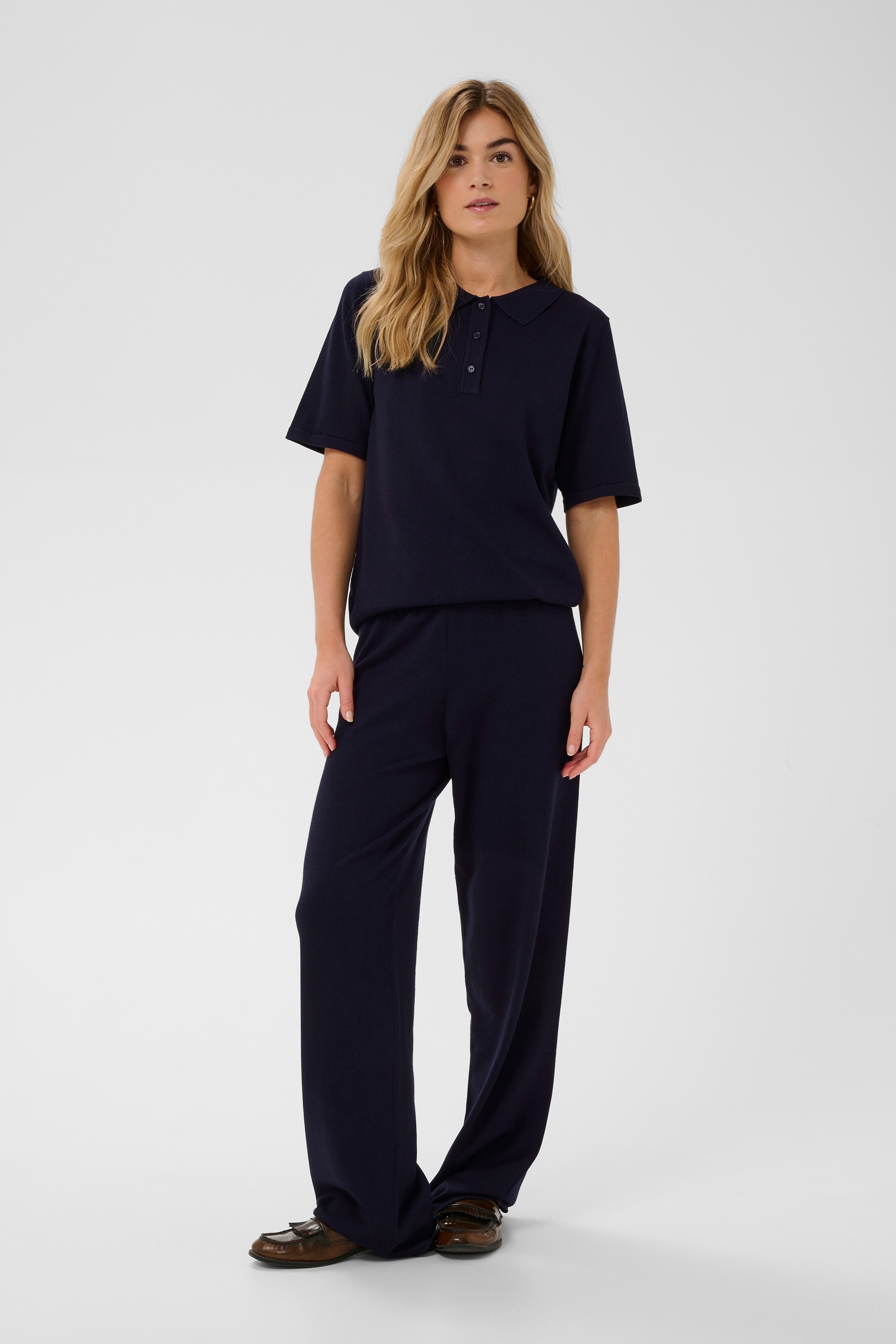 MilaSZ Pullover LOOKBOOK FRONT 30513958-193924