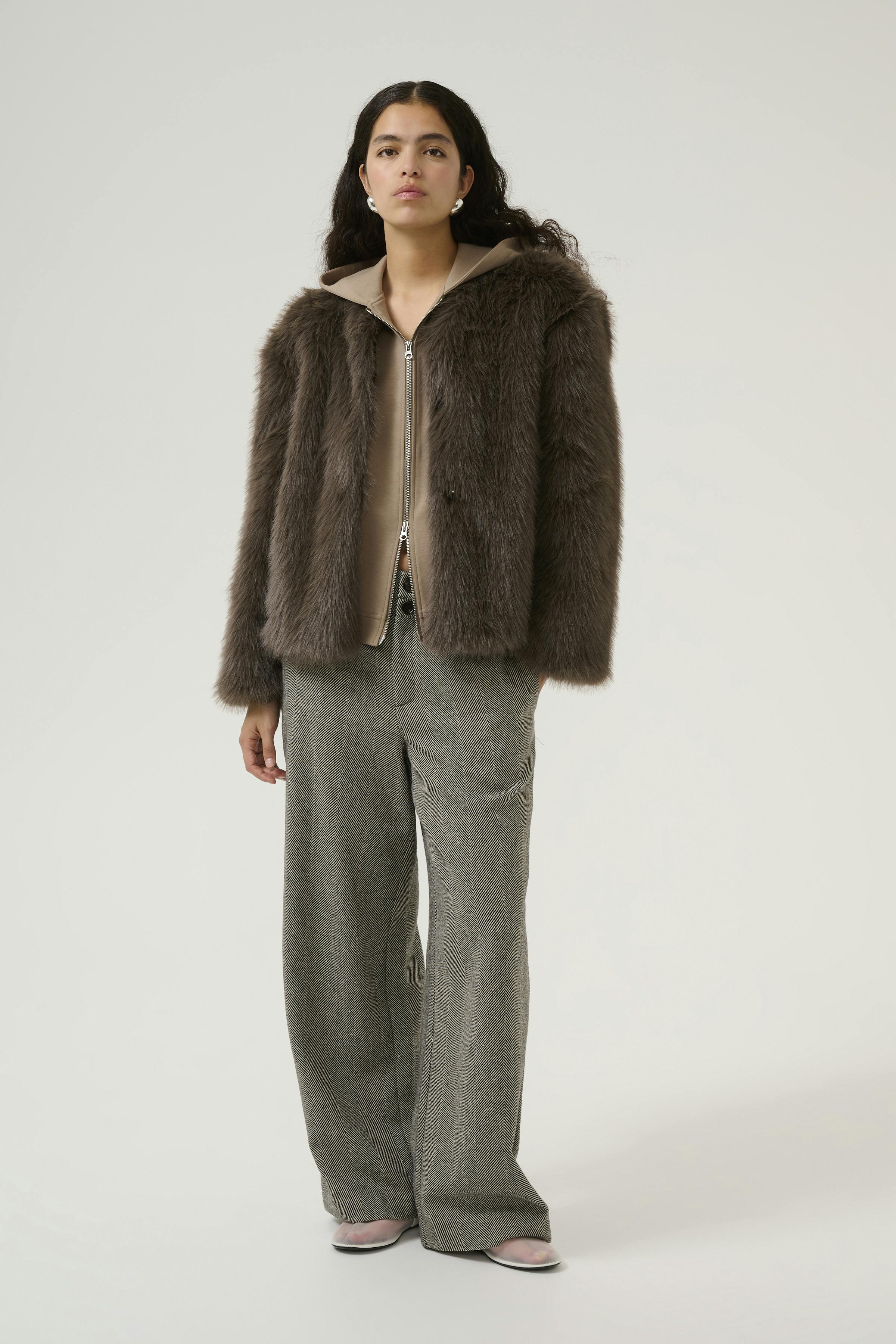 KBSerenity Faux Fur jas LOOKBOOK FRONT 10105337-190809