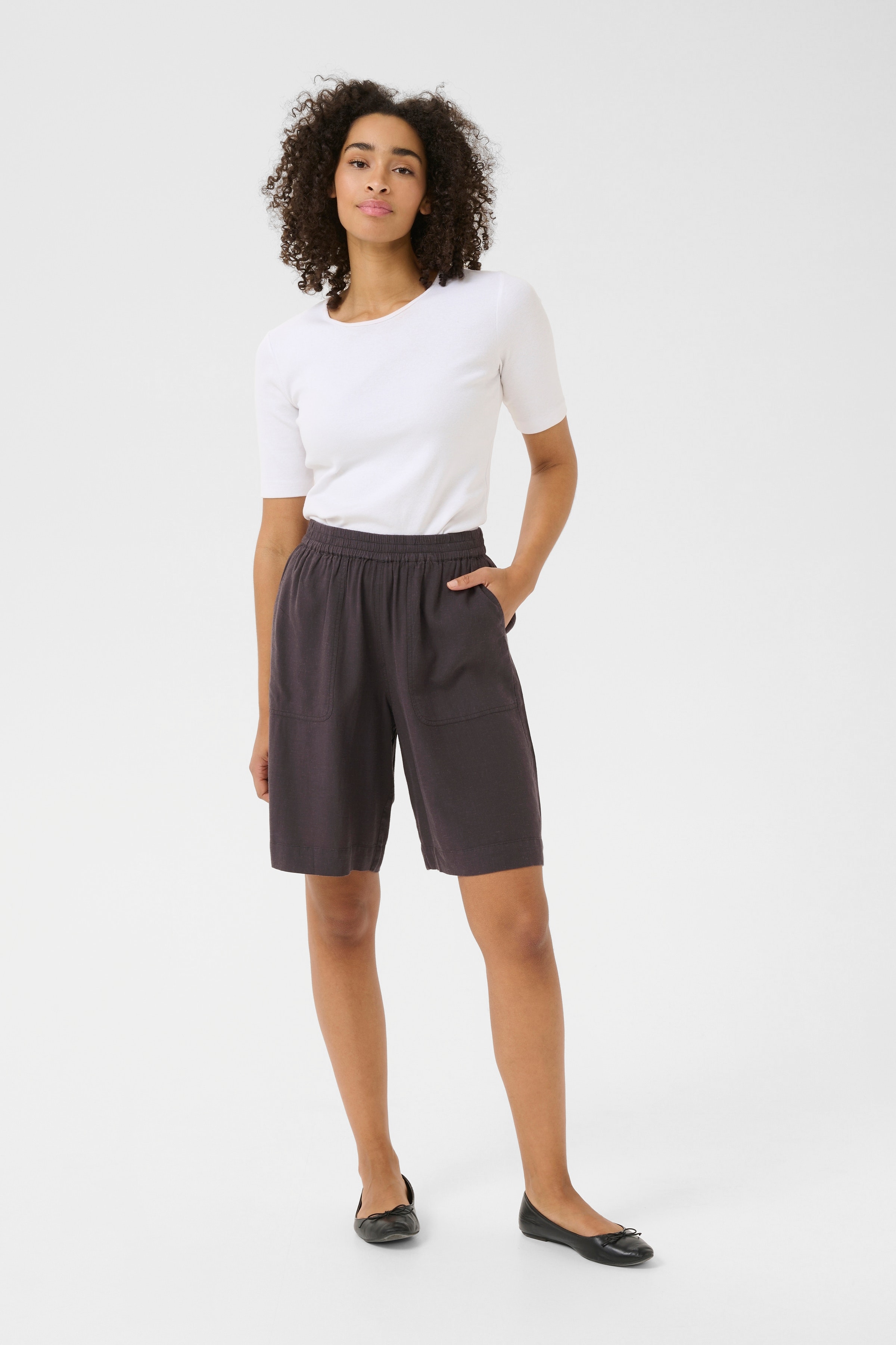 KAmilia Lin Shorts LOOKBOOK FRONT 10509668-190205