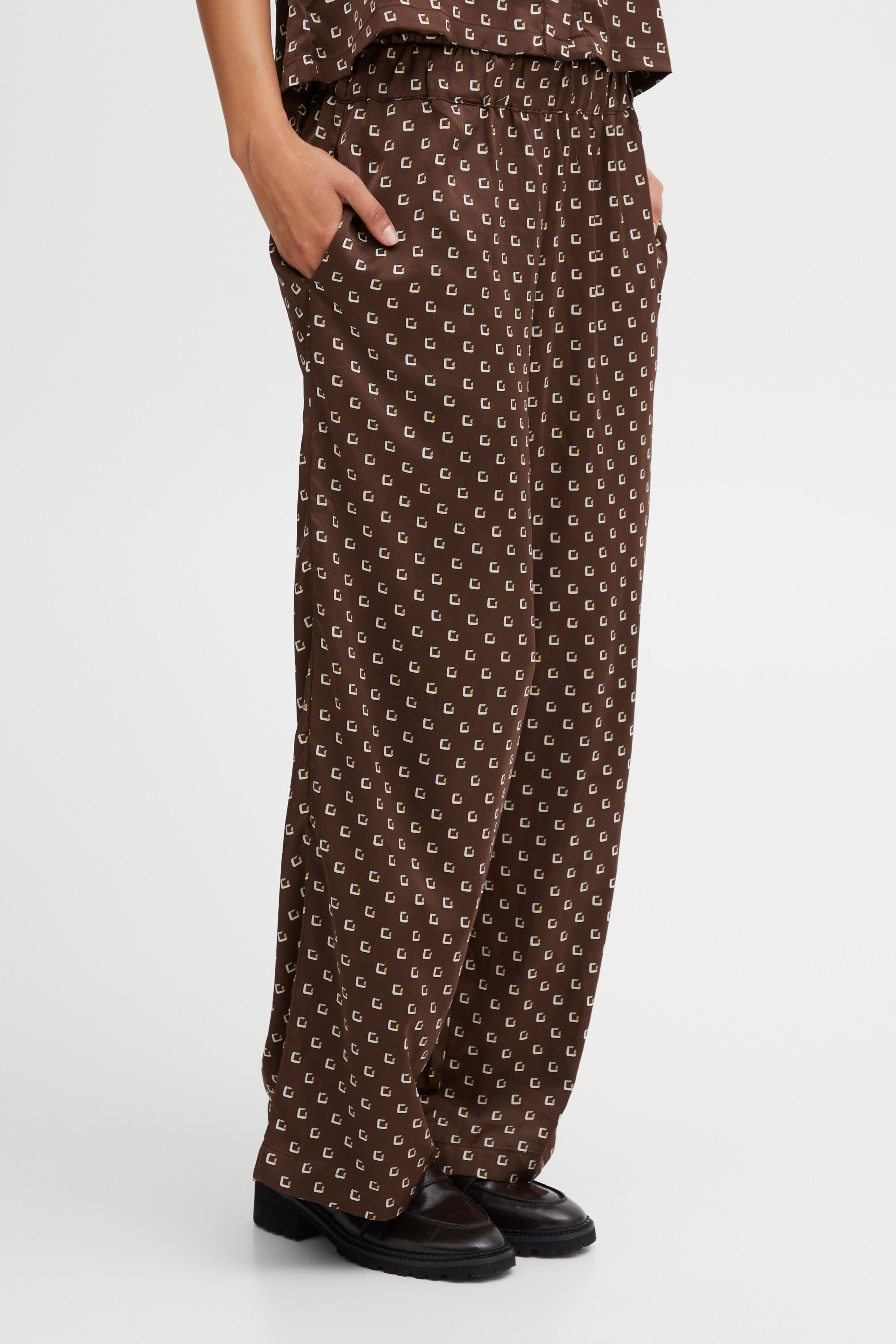IXINGIS Bukser LOOKBOOK FRONT 20116602-201863