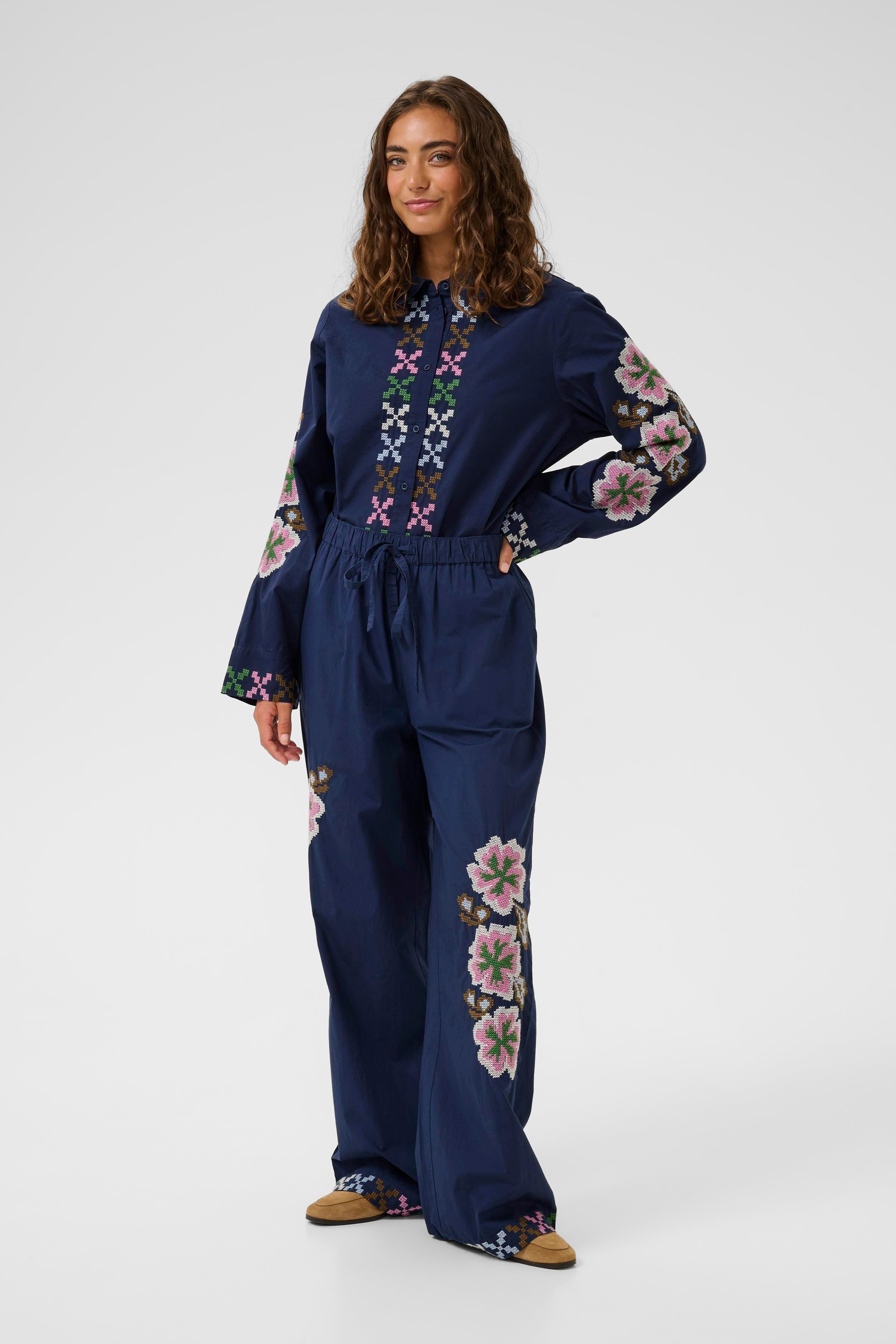 CUbreezy Trousers LOOKBOOK FRONT 50112706-194024