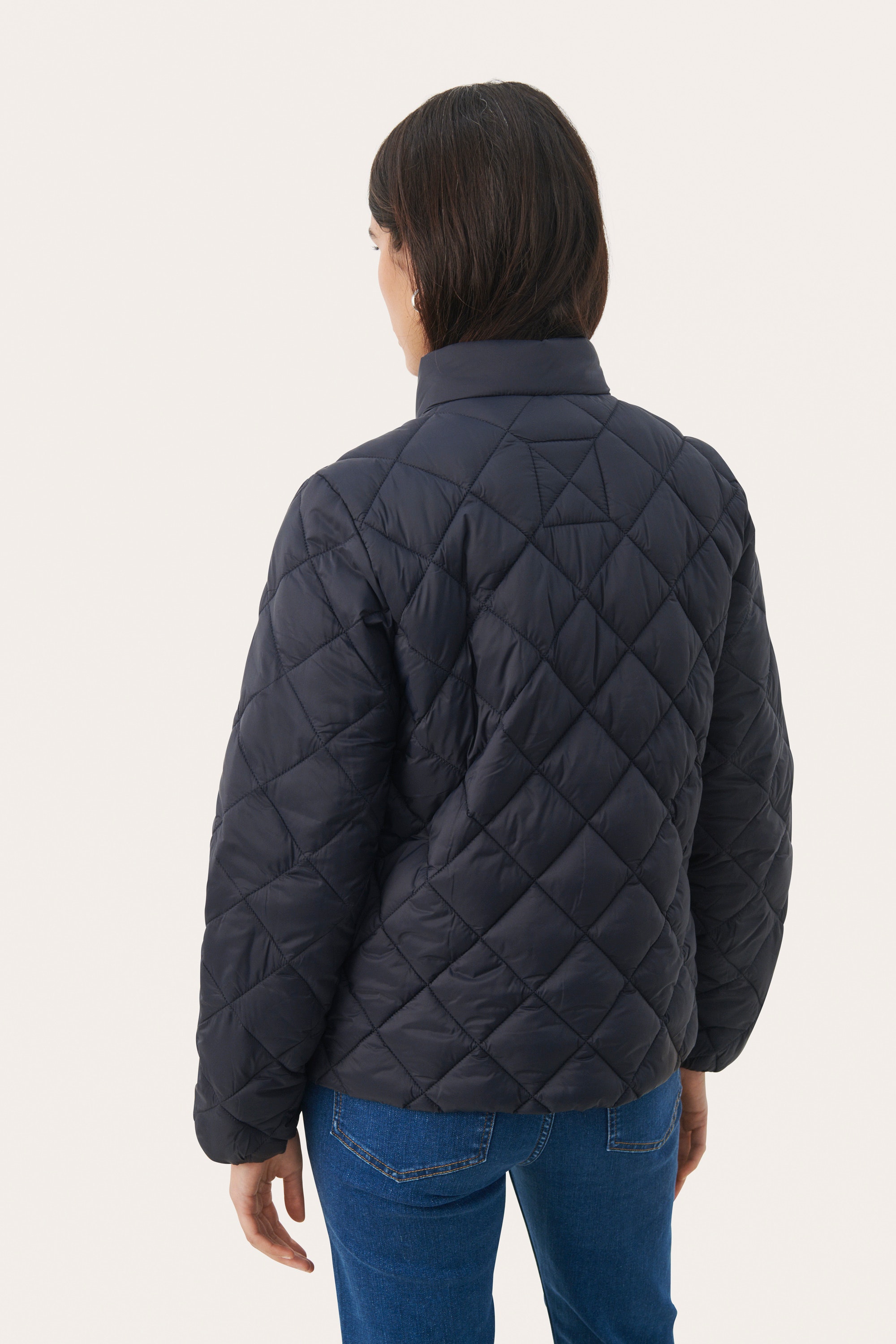 OliaPW Outerwear LOOKBOOK BACK 30307752-194013