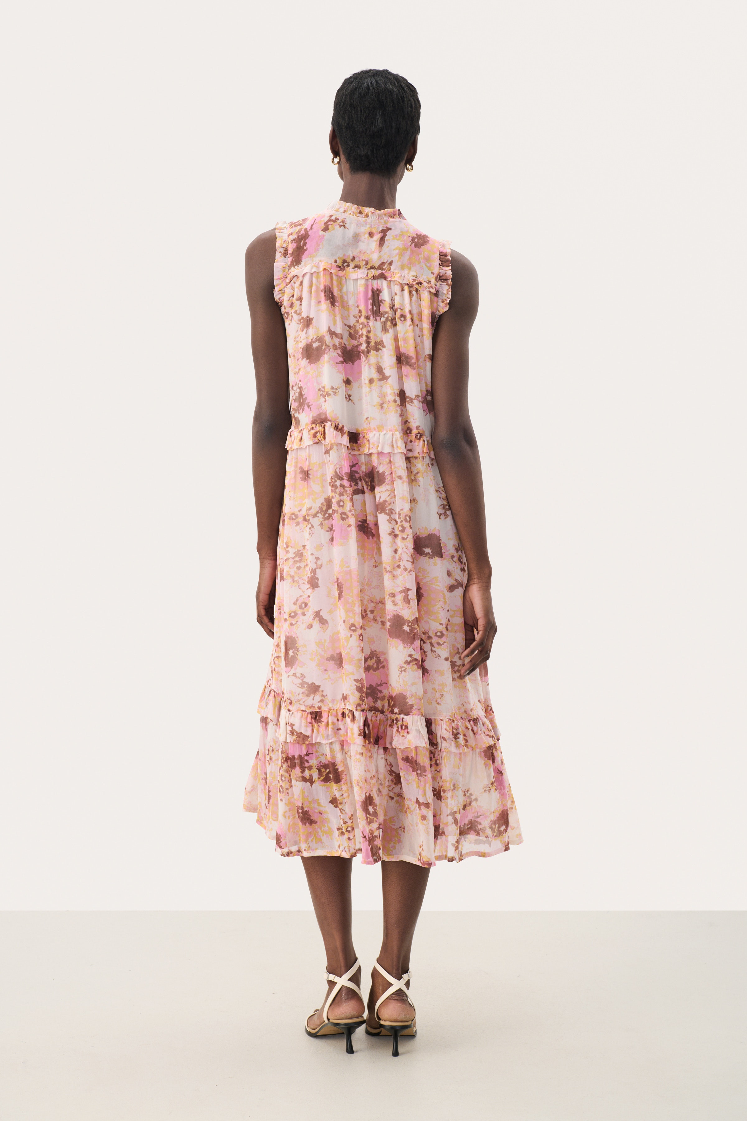 RiyanaPW Kleid LOOKBOOK BACK 30309622-303767