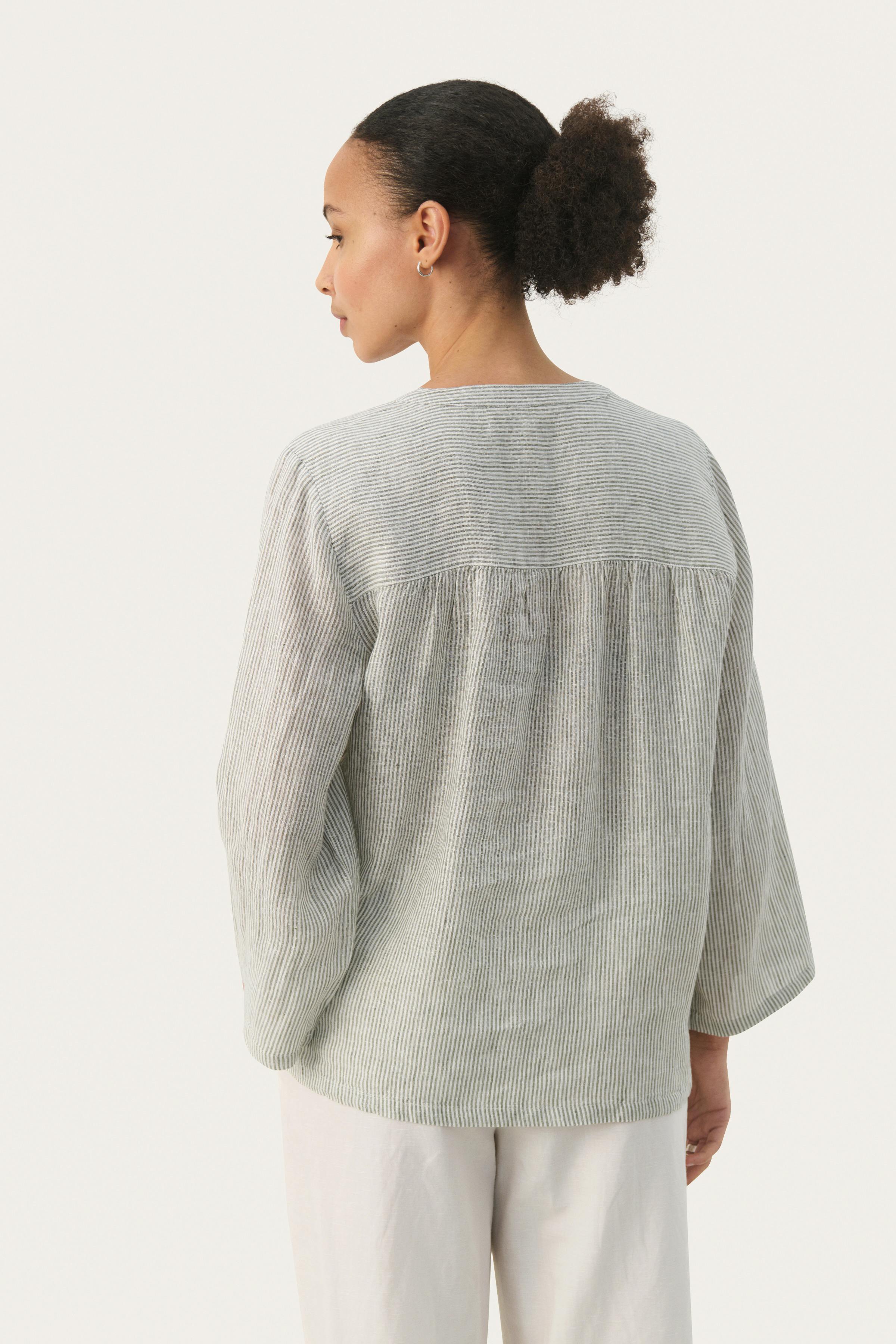 GerthaPW Linen blouse LOOKBOOK BACK 30308599-302908