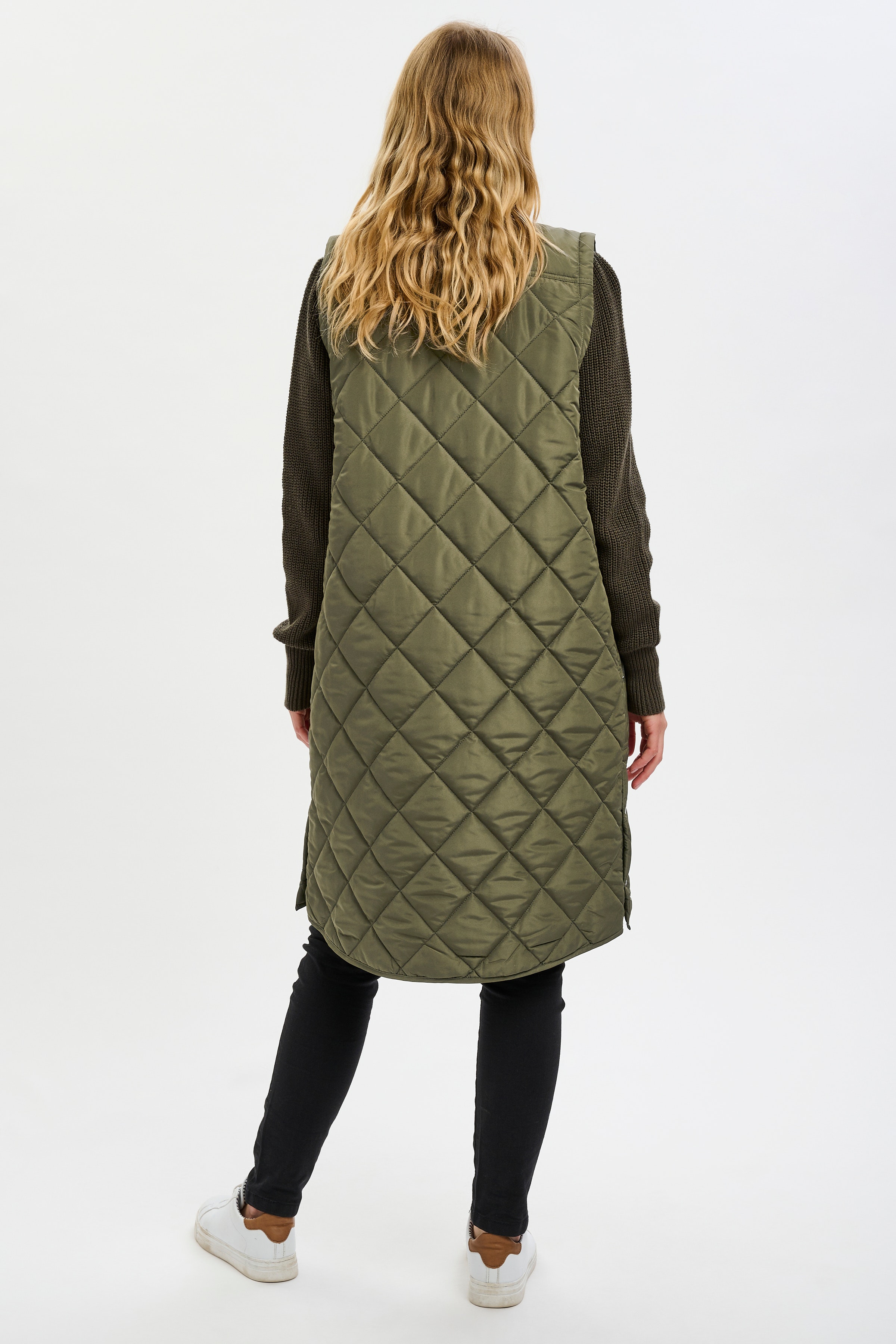 KAtilla Varm väst LOOKBOOK BACK 10590089-190511