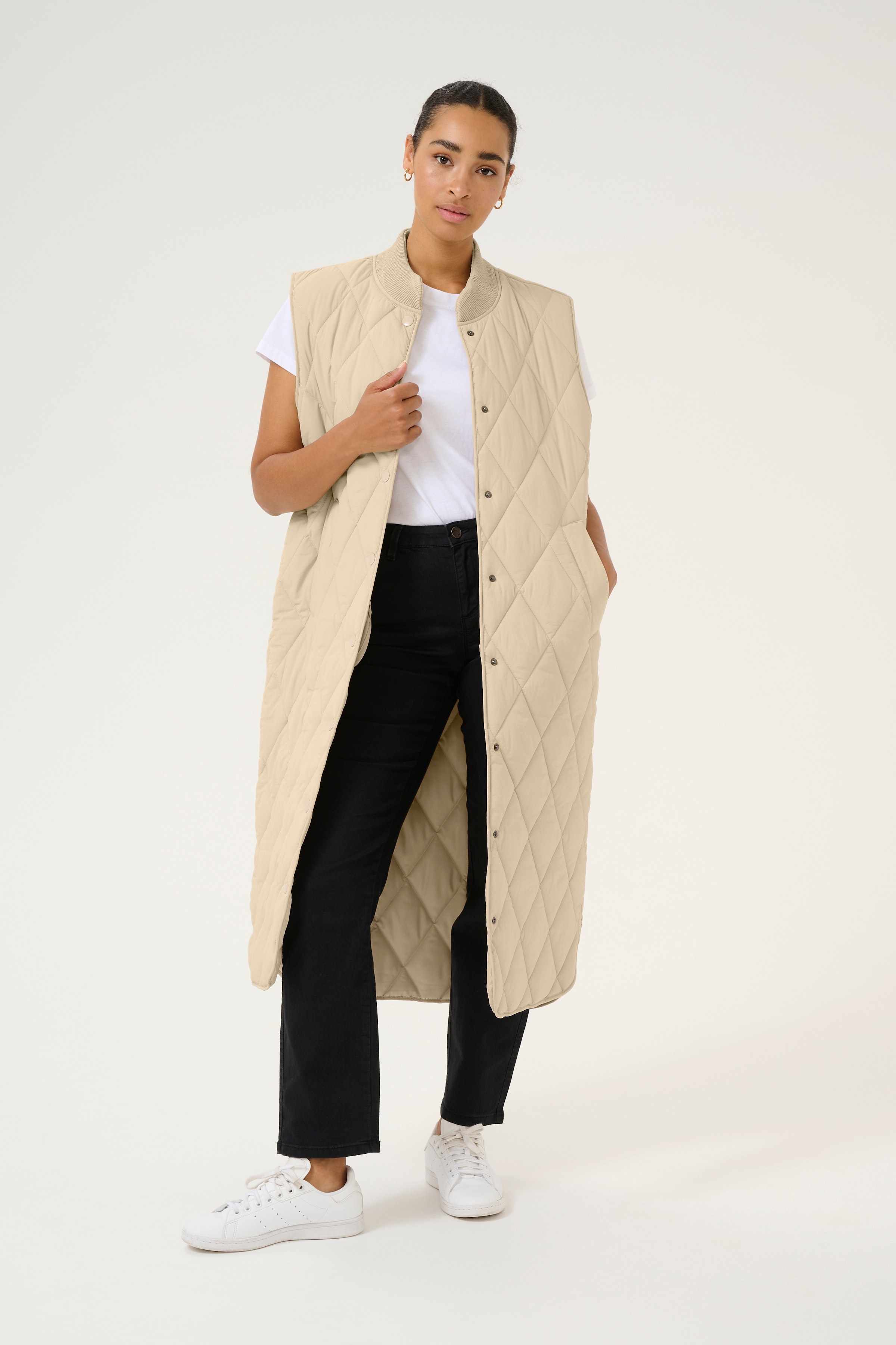 KAlorena Kåpe LOOKBOOK FRONT 10509475-151305