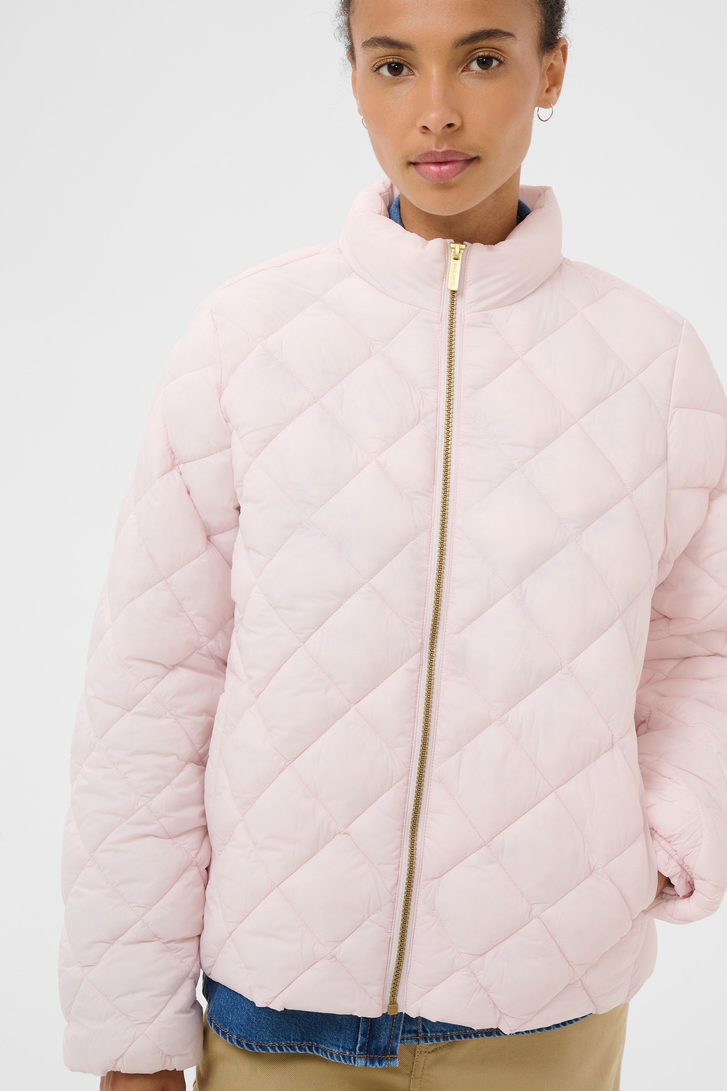 OliaPW Ytterplagg LOOKBOOK DETAIL 30310243-122902