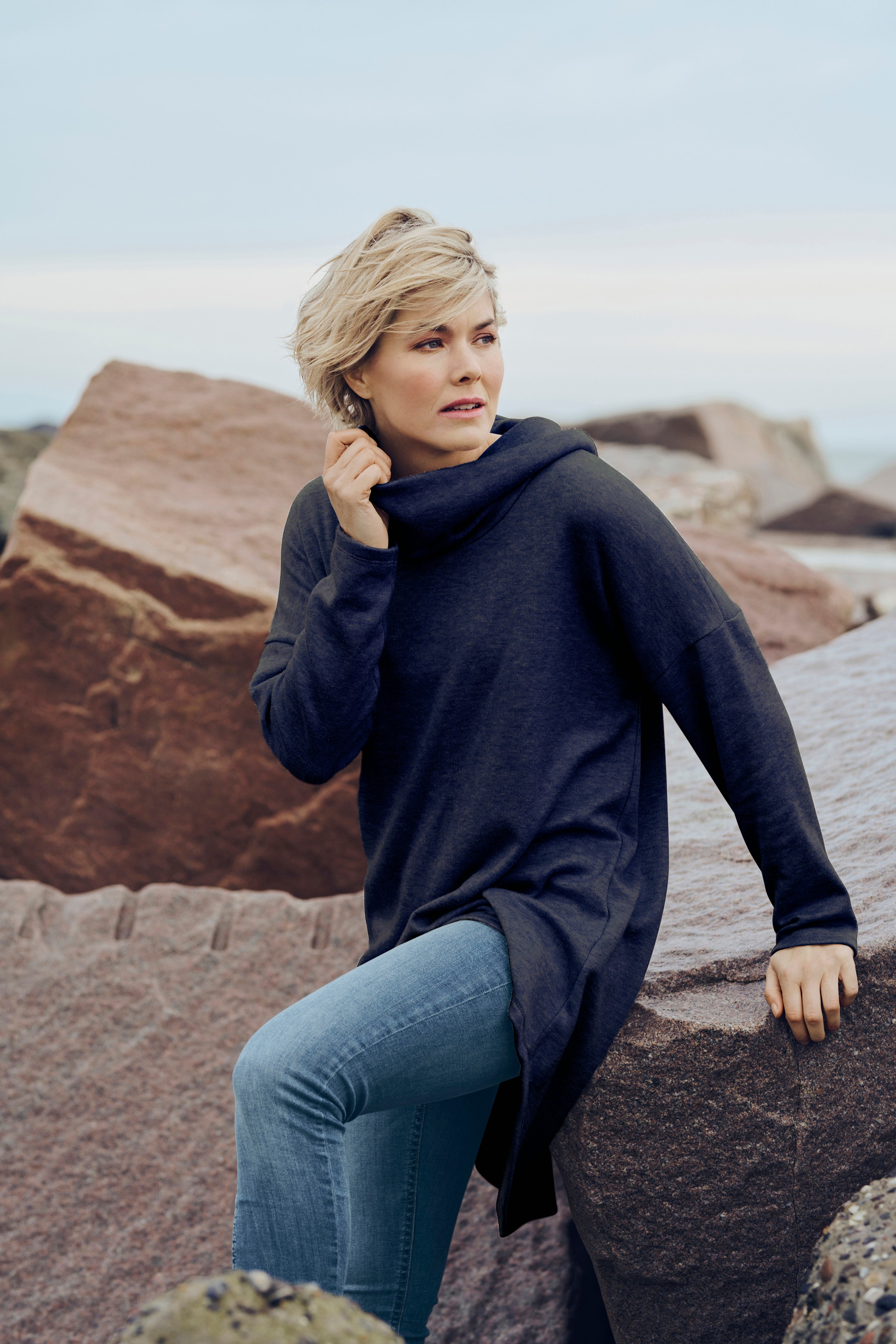 BParola Tunika LOCATION NONE 40103484-400619