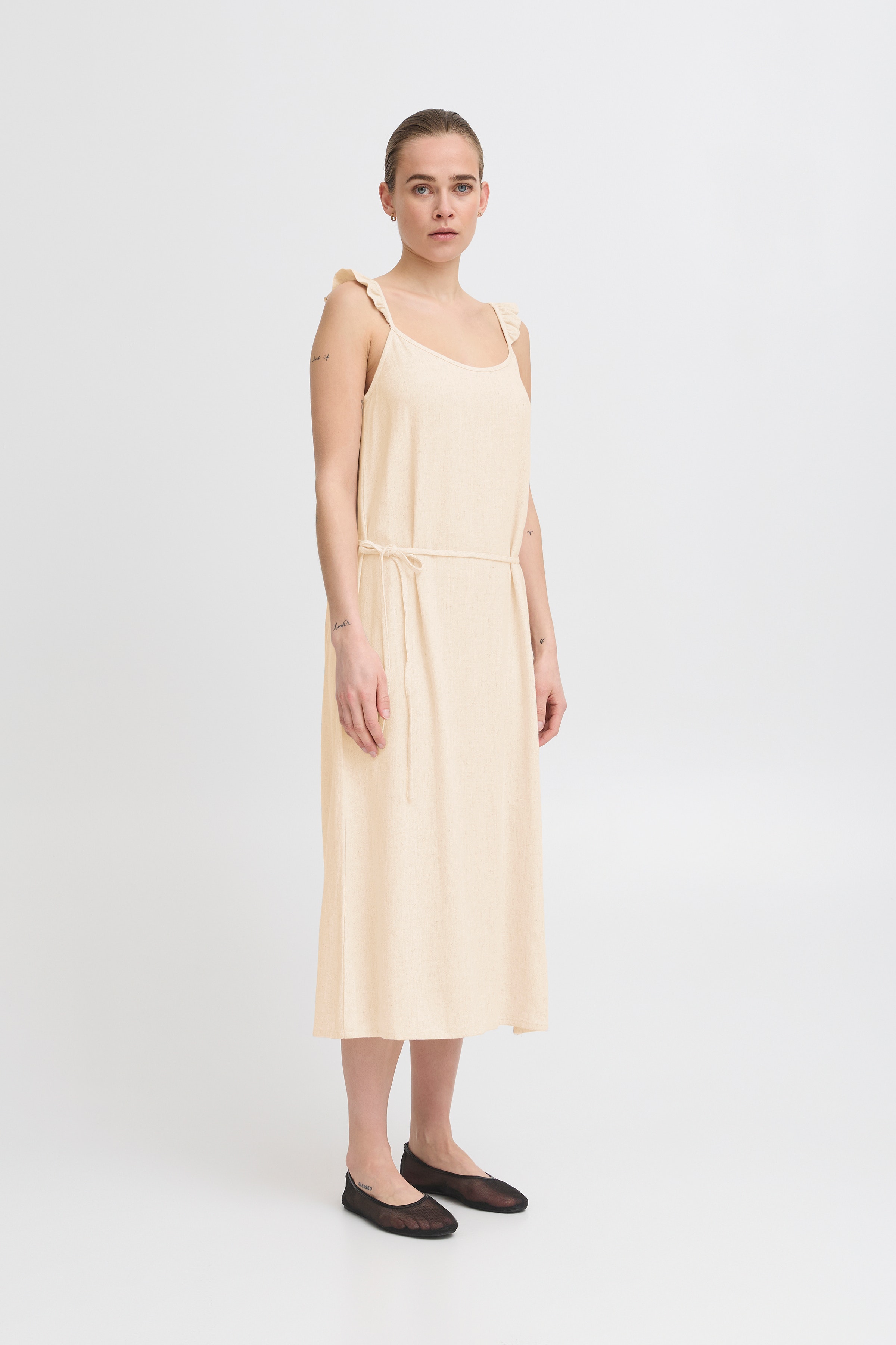 IHTACITA Kjole LOOKBOOK FRONT 20123336-1309071