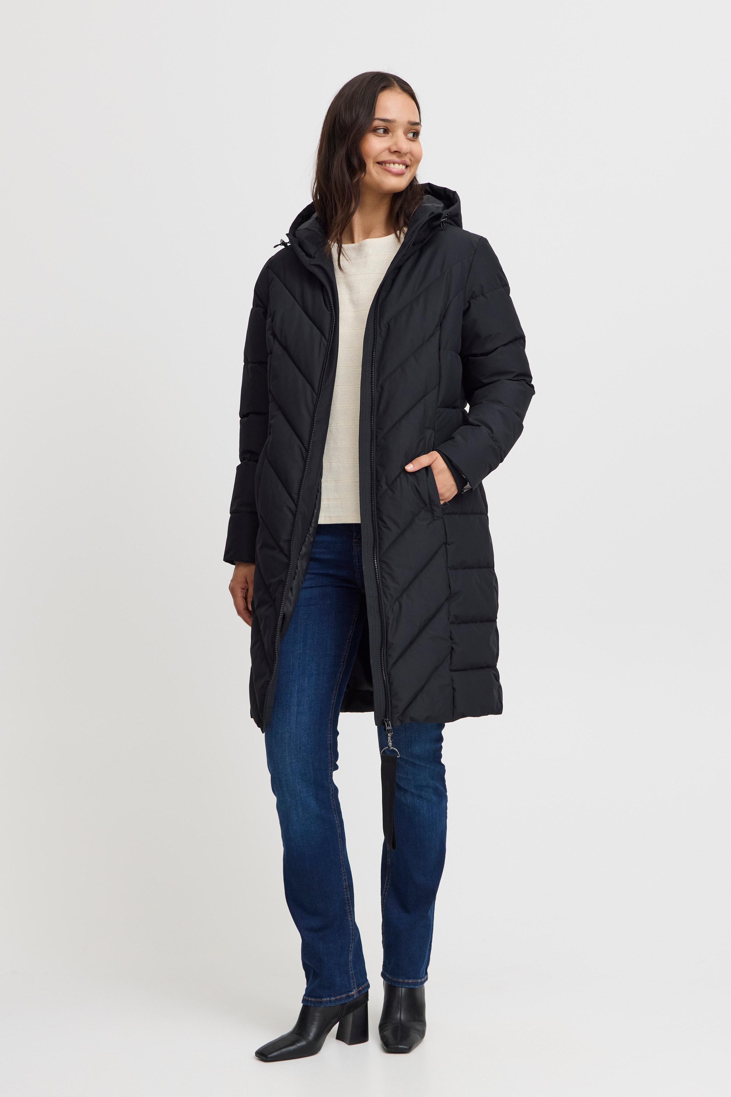 FRMAISE Outerwear LOOKBOOK FRONT 20613859-200113