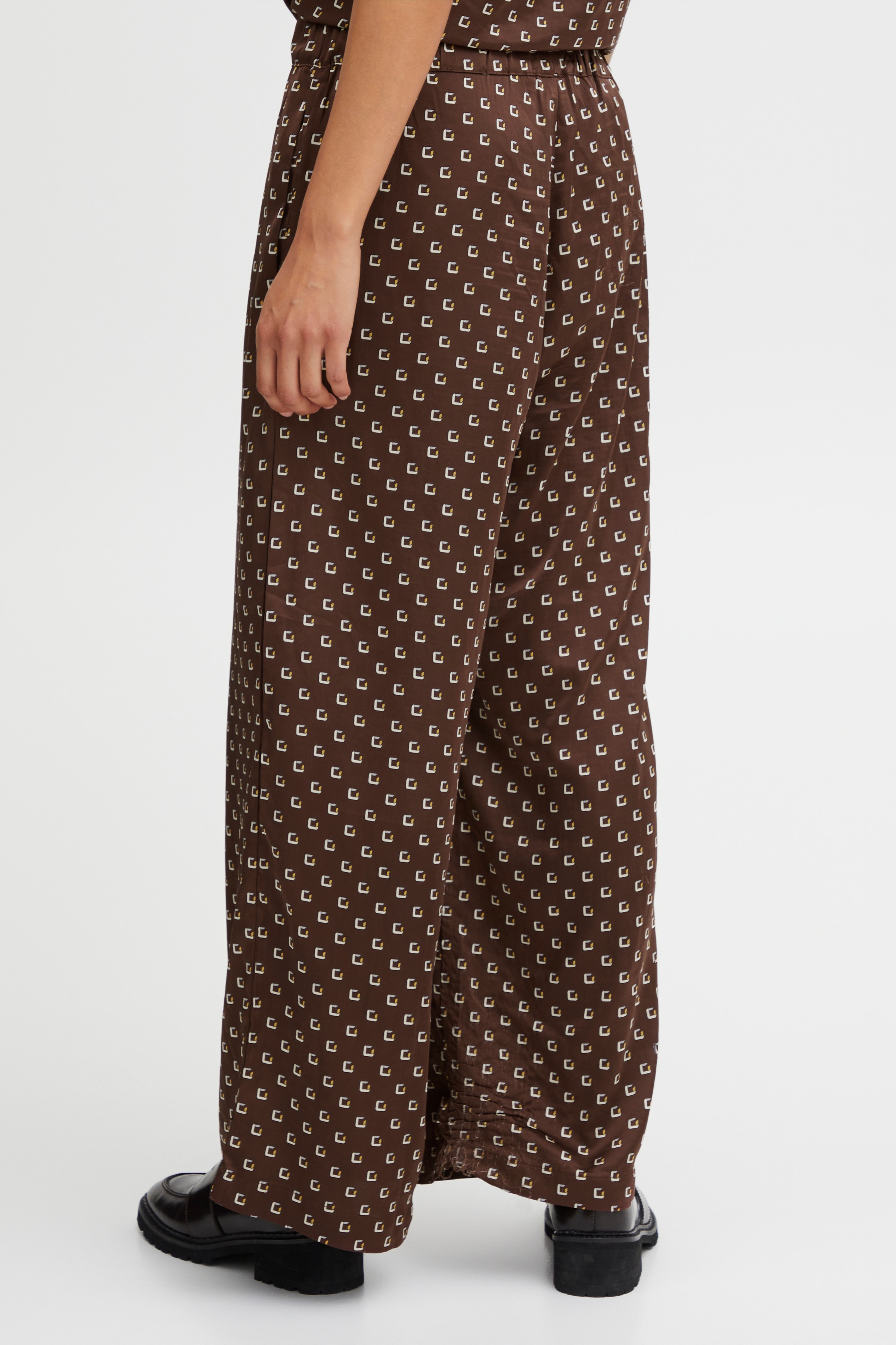 IXINGIS Bukser LOOKBOOK BACK 20116602-201863