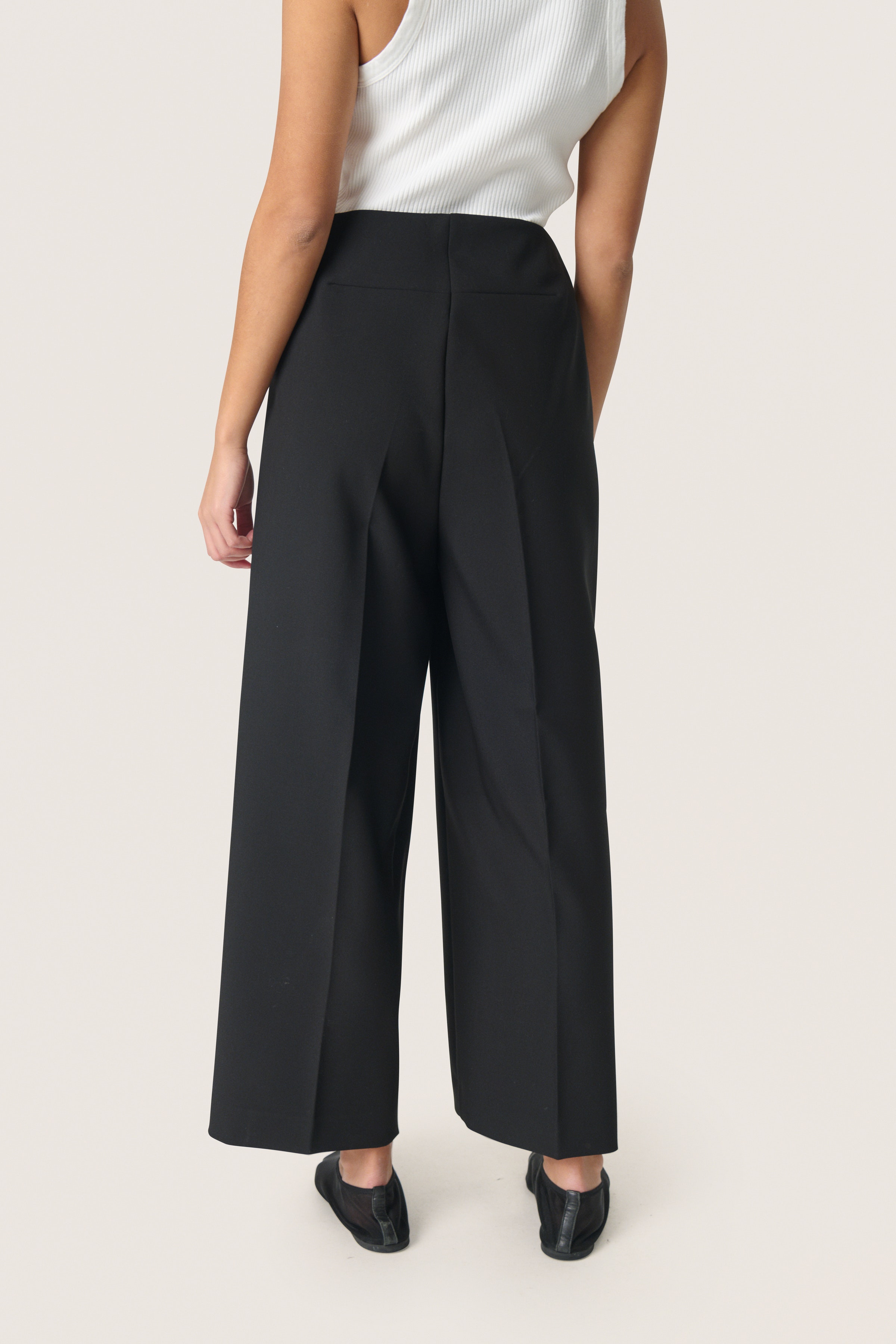 SLCorinne Bukser LOOKBOOK BACK 30407013-194008