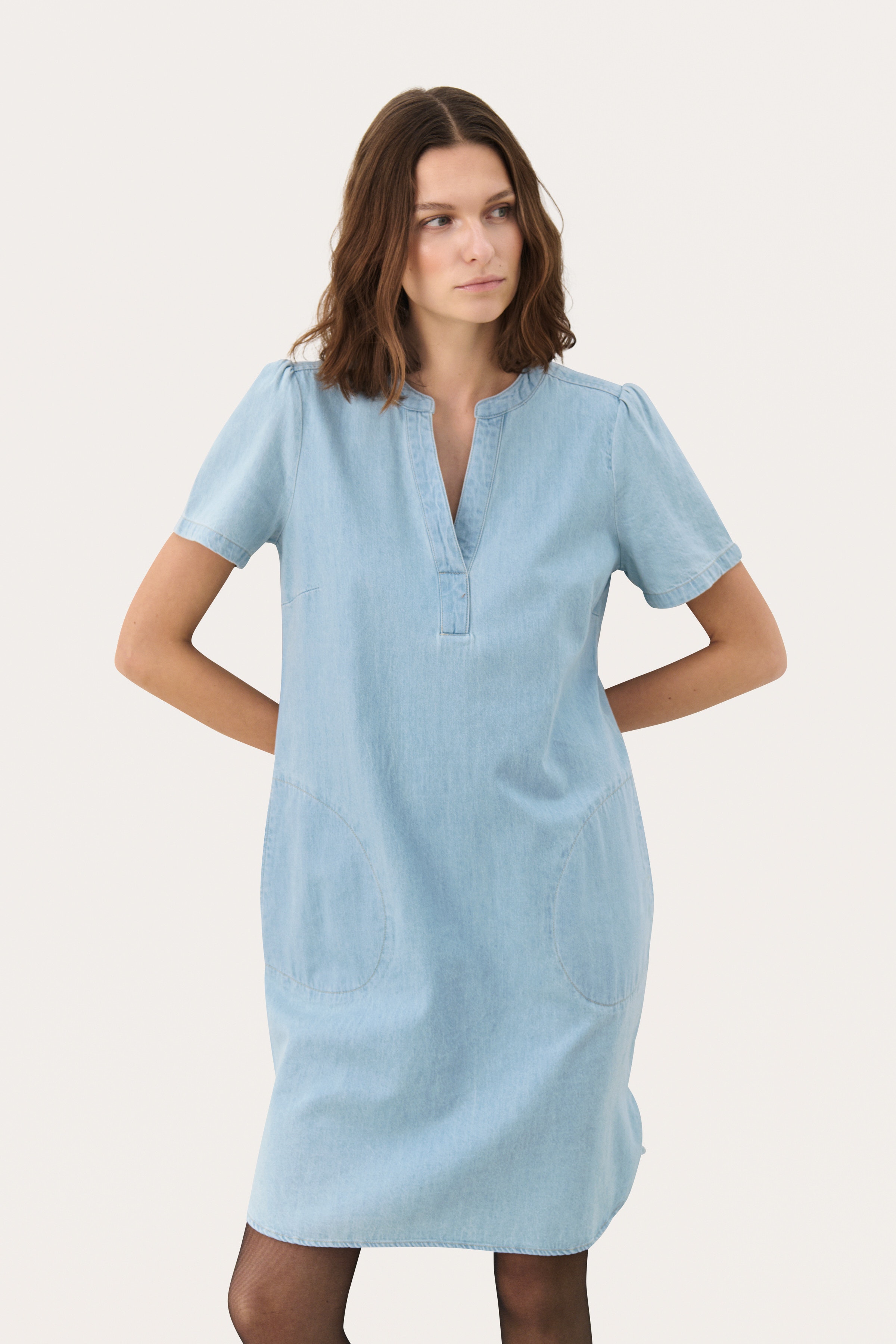 AminasePW Klänning LOOKBOOK FRONT 30309543-300154