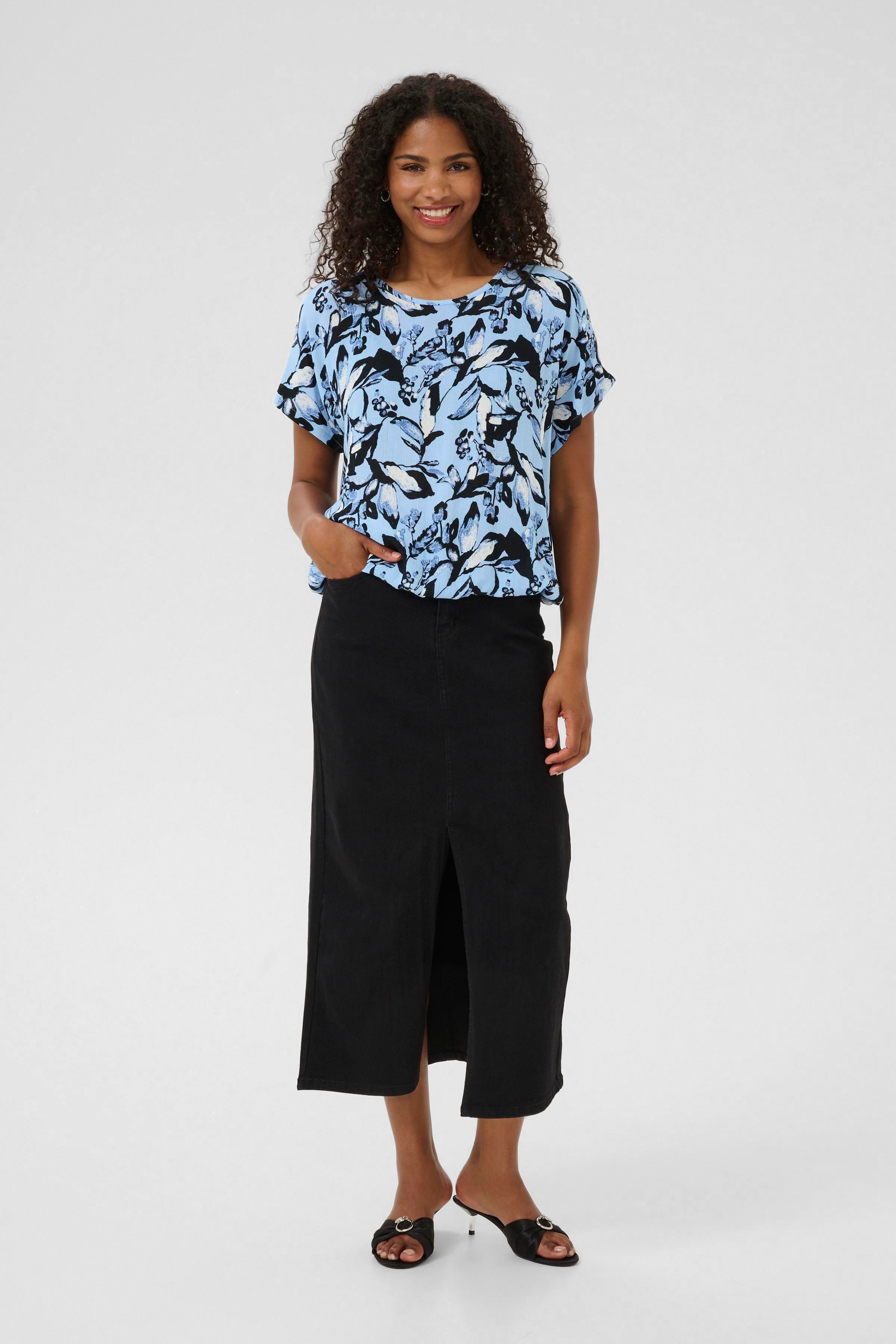 KAamber Bluse LOOKBOOK FRONT 10508257-107938