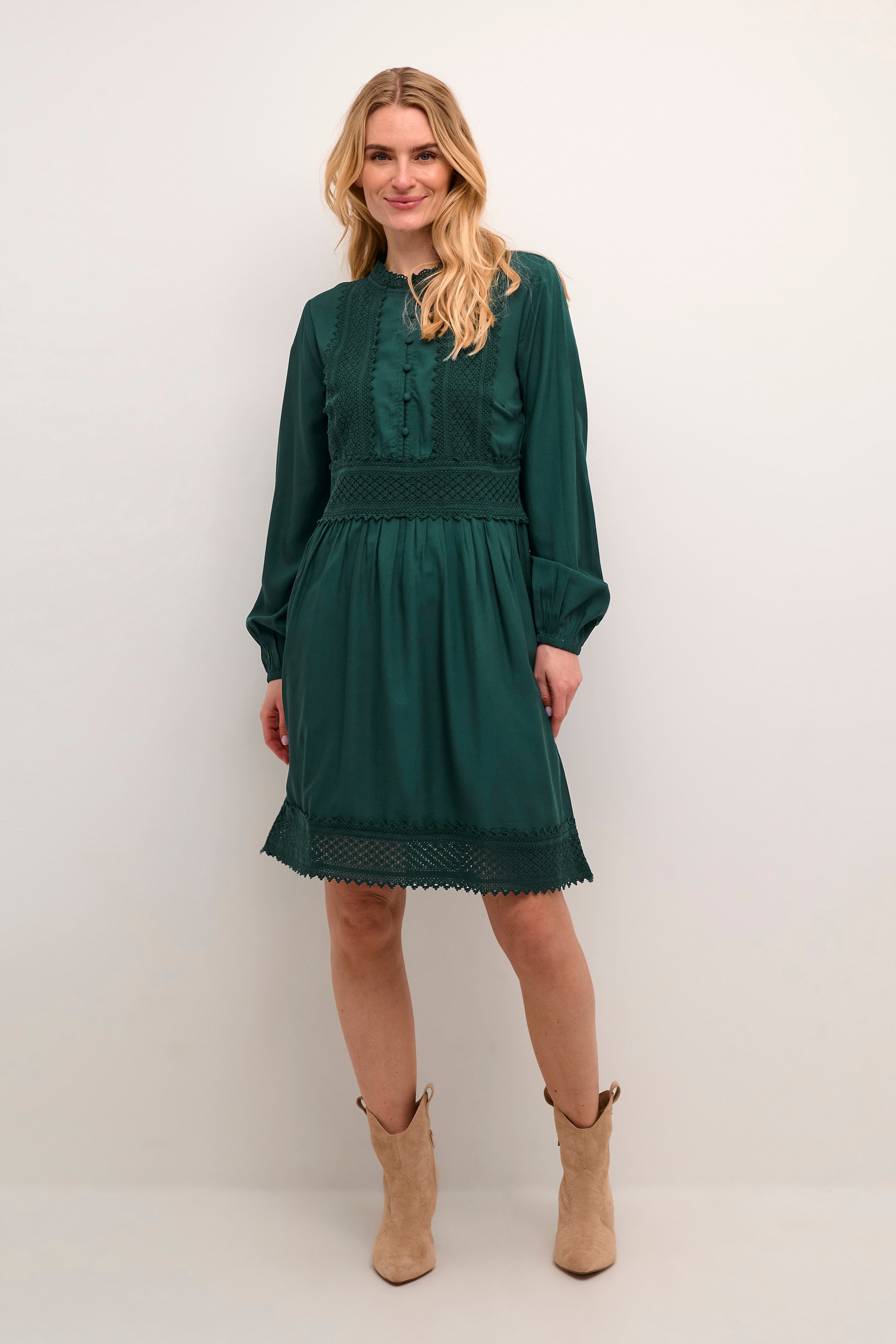 CRMilla Robe LOOKBOOK FRONT 10611922-195320