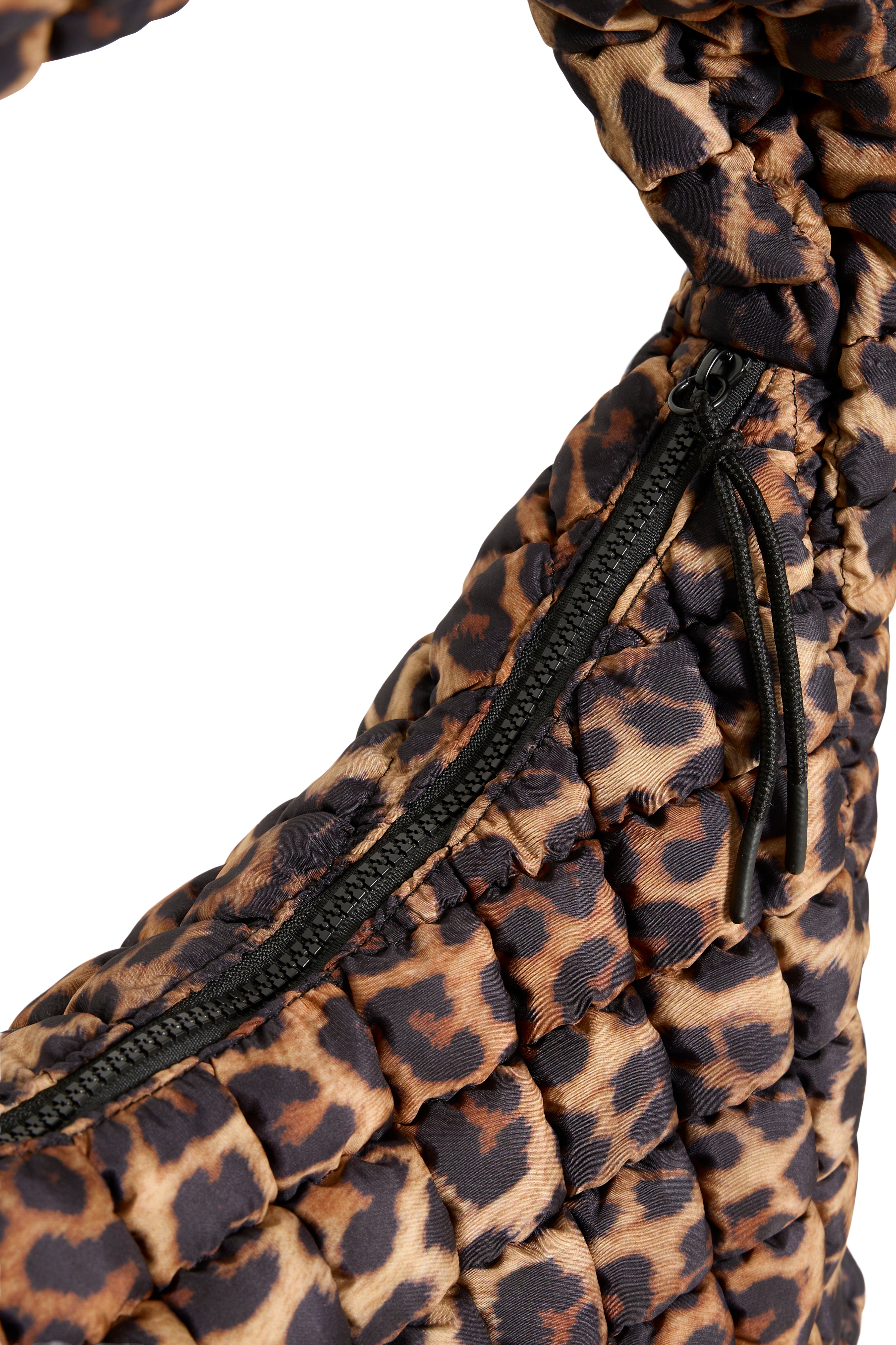 IAALIS Bag PACK DETAIL 20125301-194008