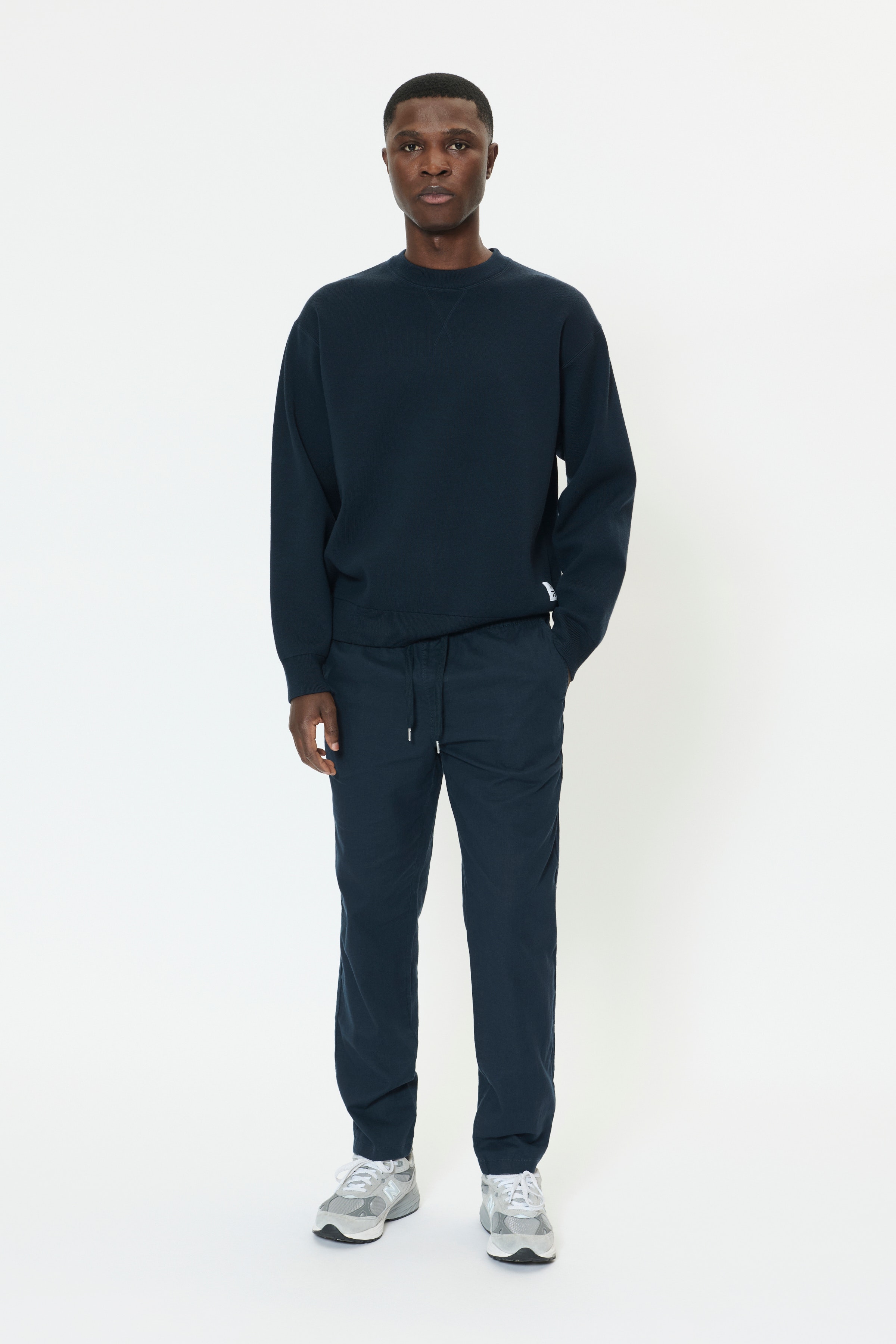 MAbarton linen trousers LOOKBOOK FRONT 30206031-194011