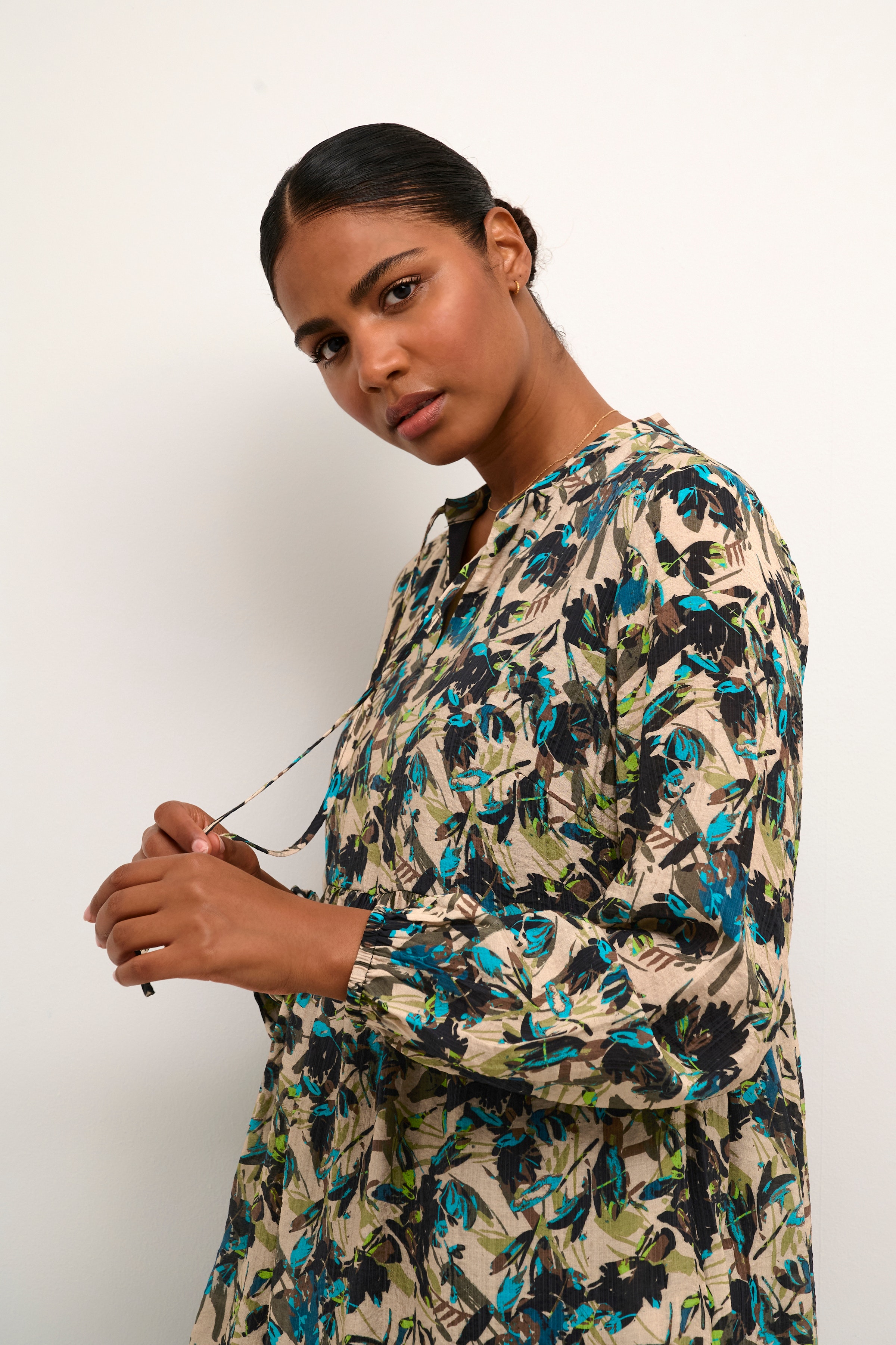 KAolga Dress LOOKBOOK DETAIL 10507641-104490