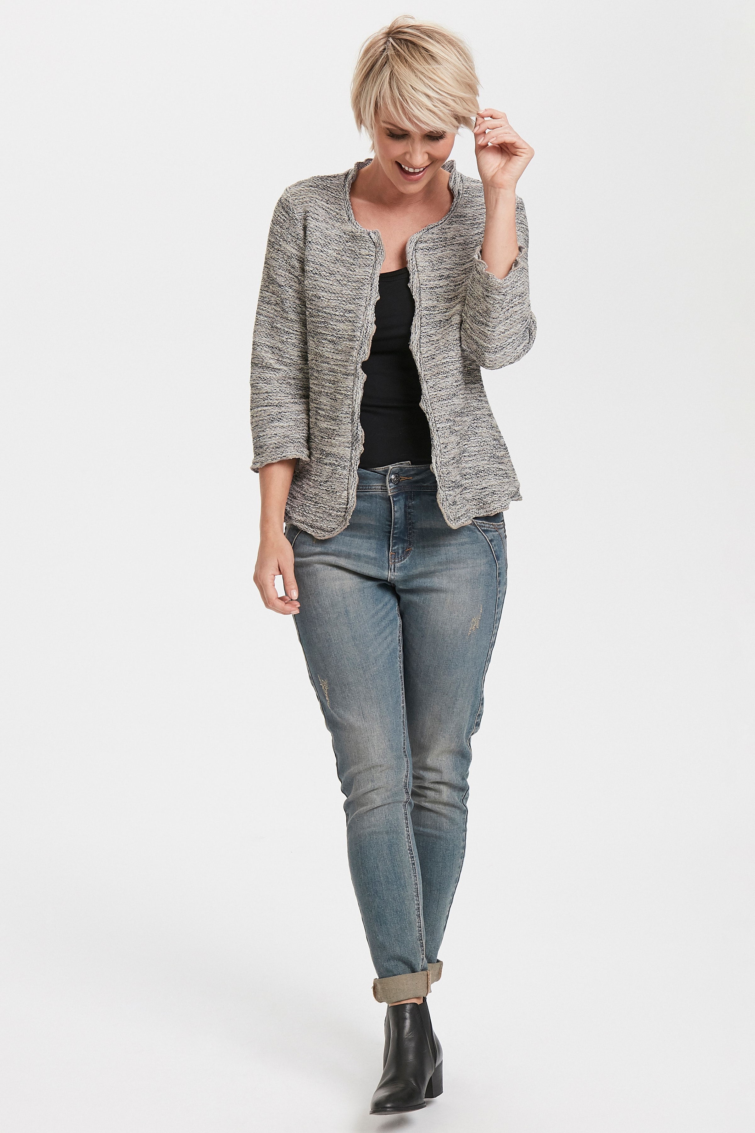 Cardigan LOOKBOOK FRONT 10650251-61106