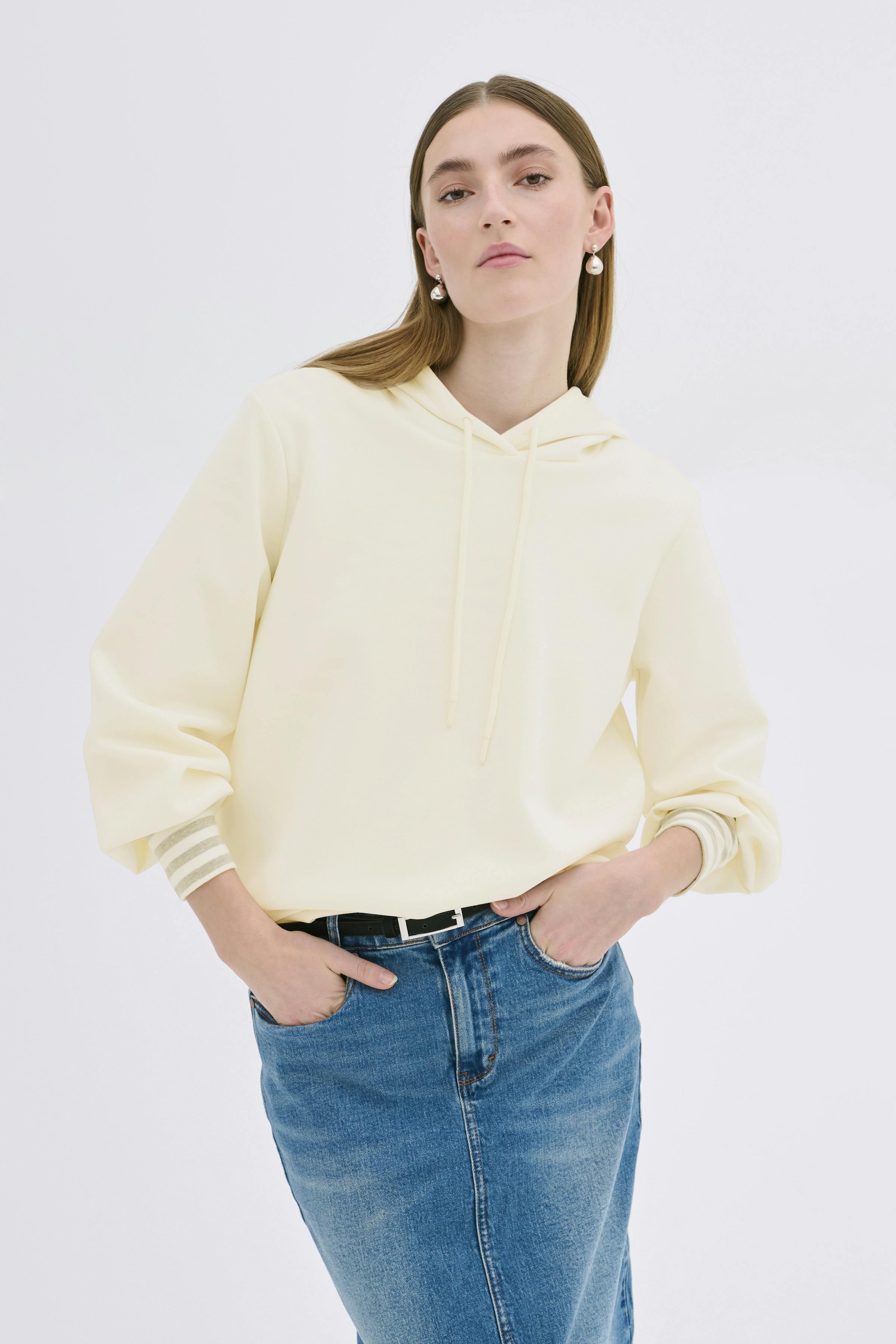 ElleMW Pullover LOOKBOOK FRONT 10703716-110602