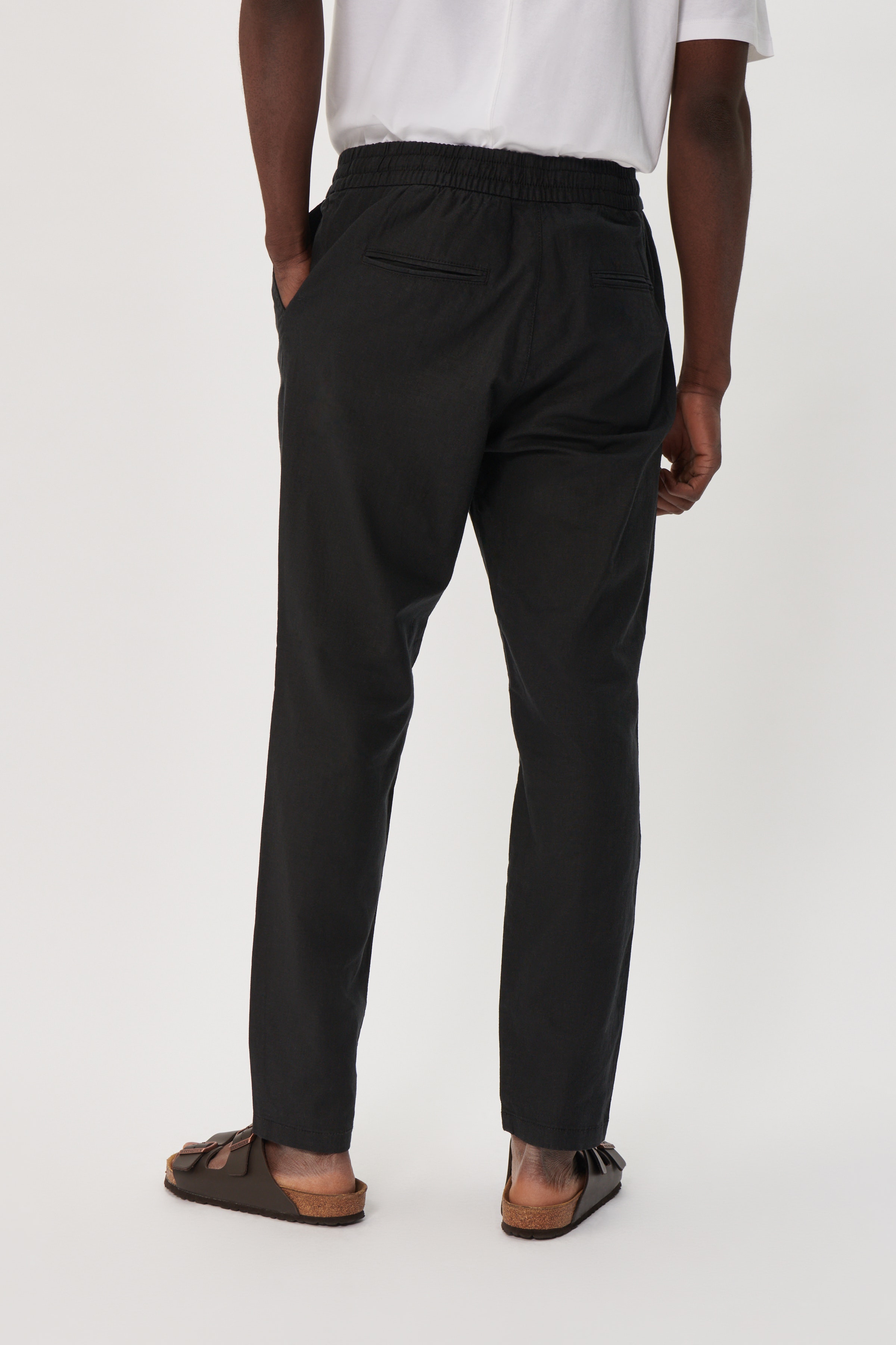 MAbarton Trousers LOOKBOOK BACK 30206031-300275