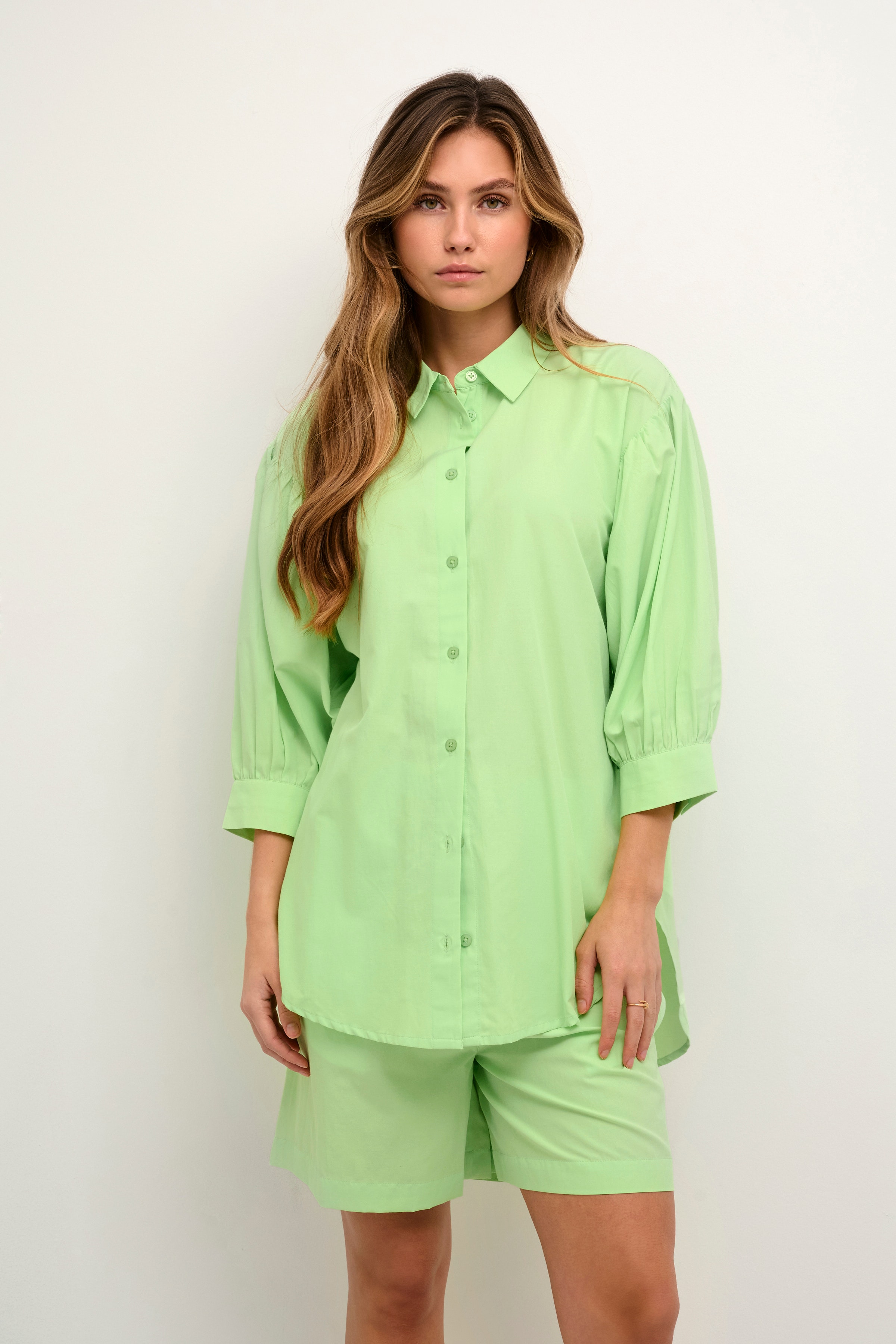 KAjeanet Shirt LOOKBOOK FRONT 10507491-130220