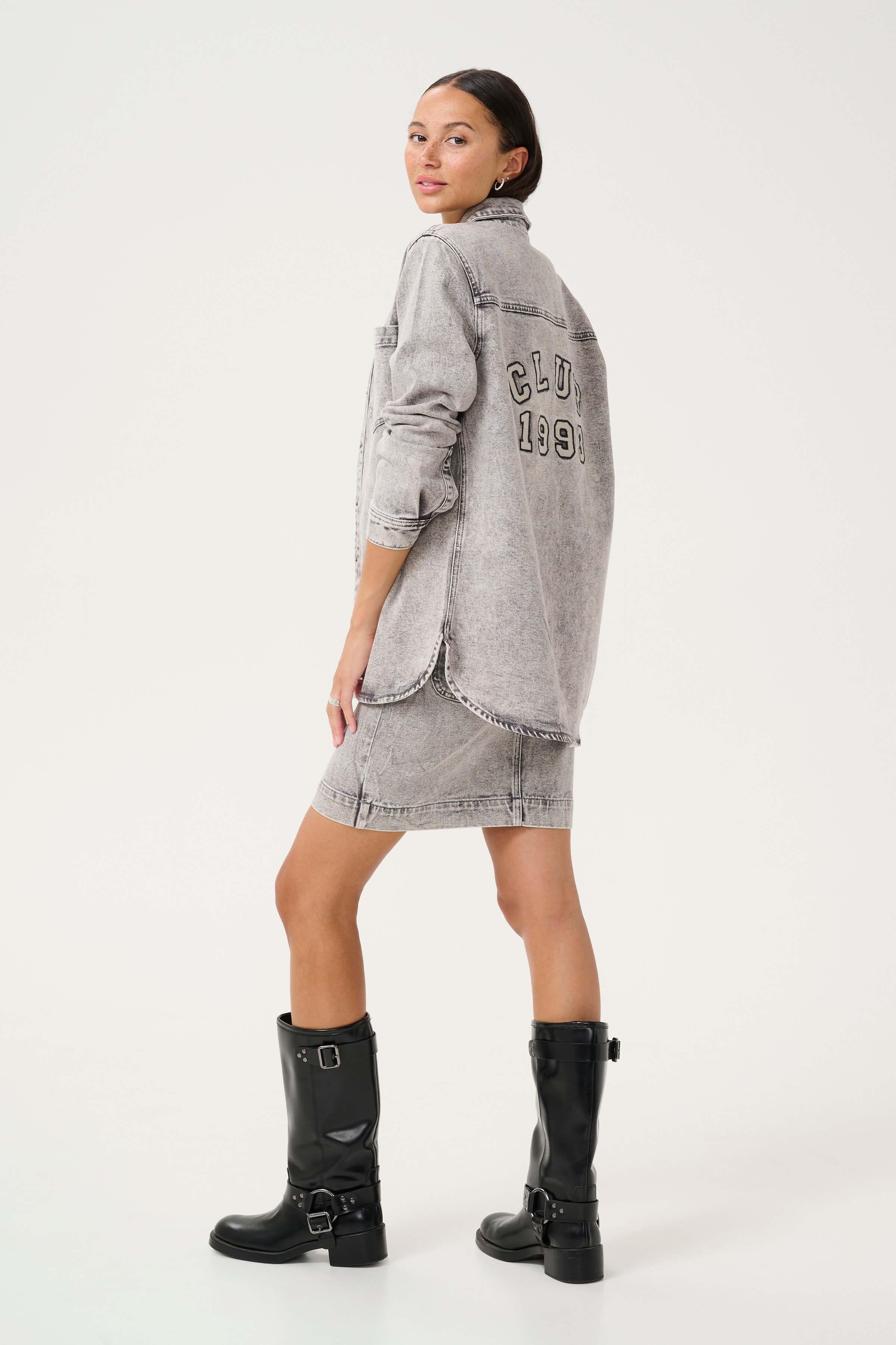 KAamelia Denimskjorte LOOKBOOK BACK 10509655-107107