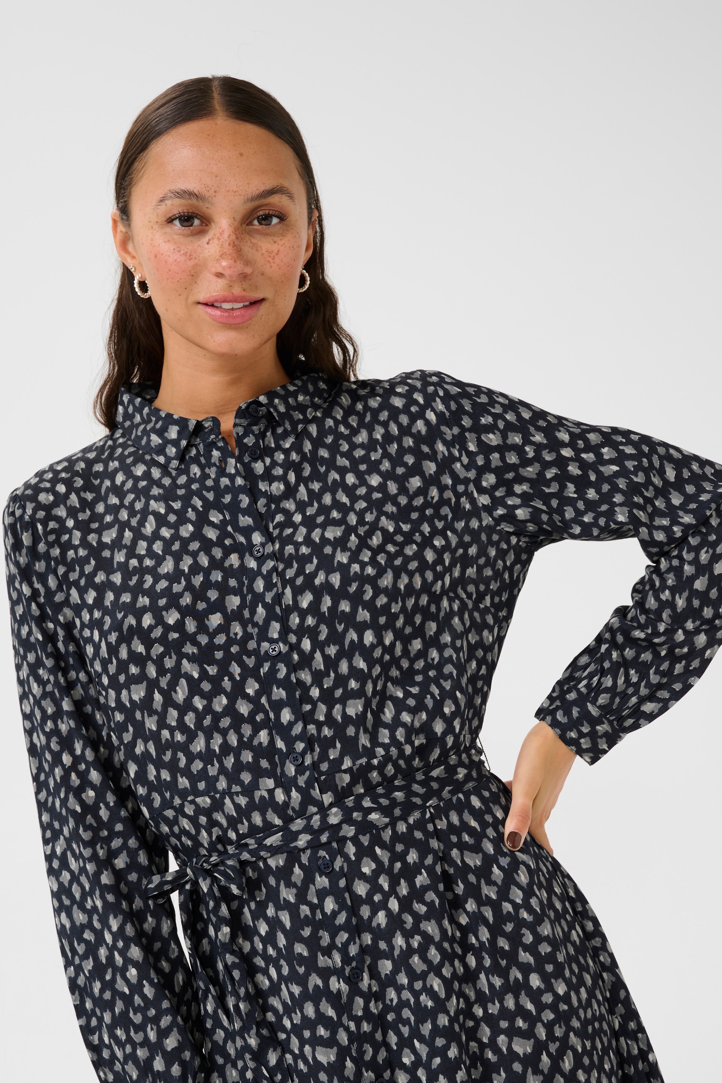 KAoline Kjole LOOKBOOK DETAIL 10551216-107690