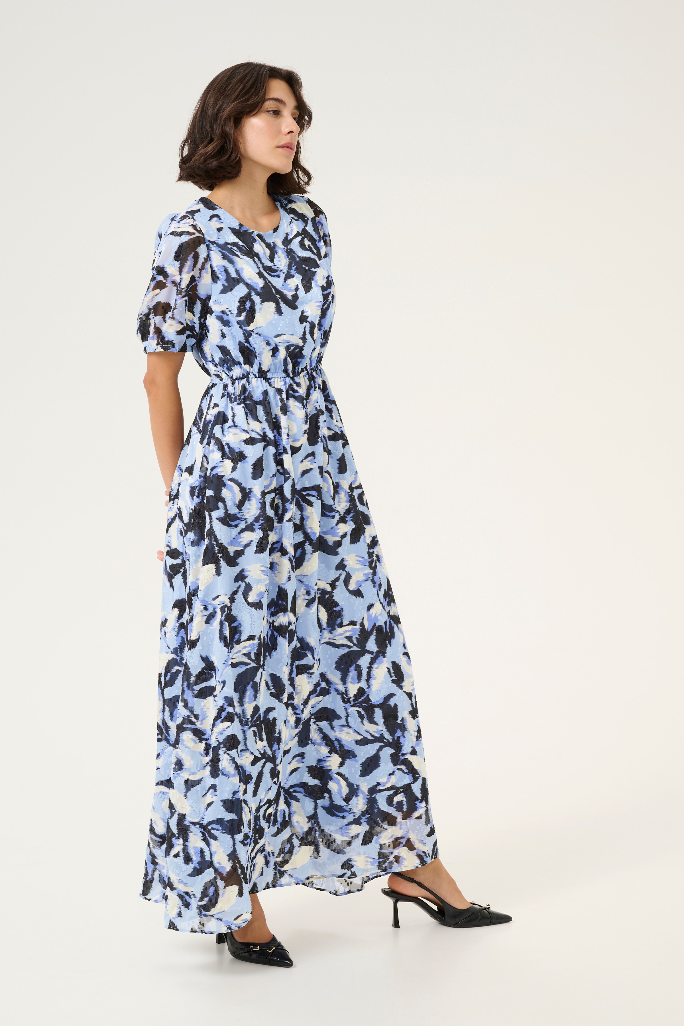 KAelina Kleid LOOKBOOK FRONT 10509573-107289