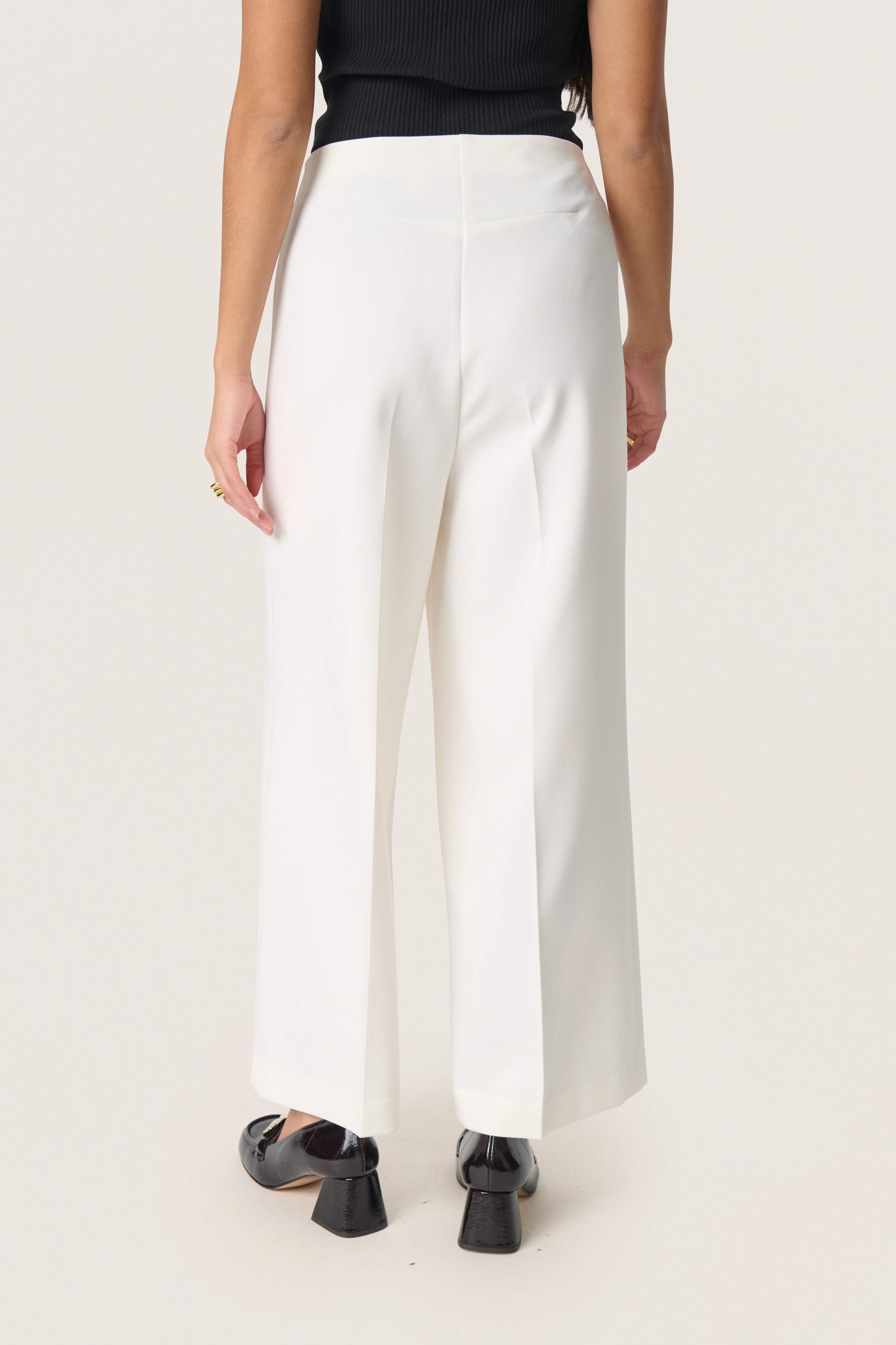 SLCorinne Trousers LOOKBOOK BACK 30407013-111001