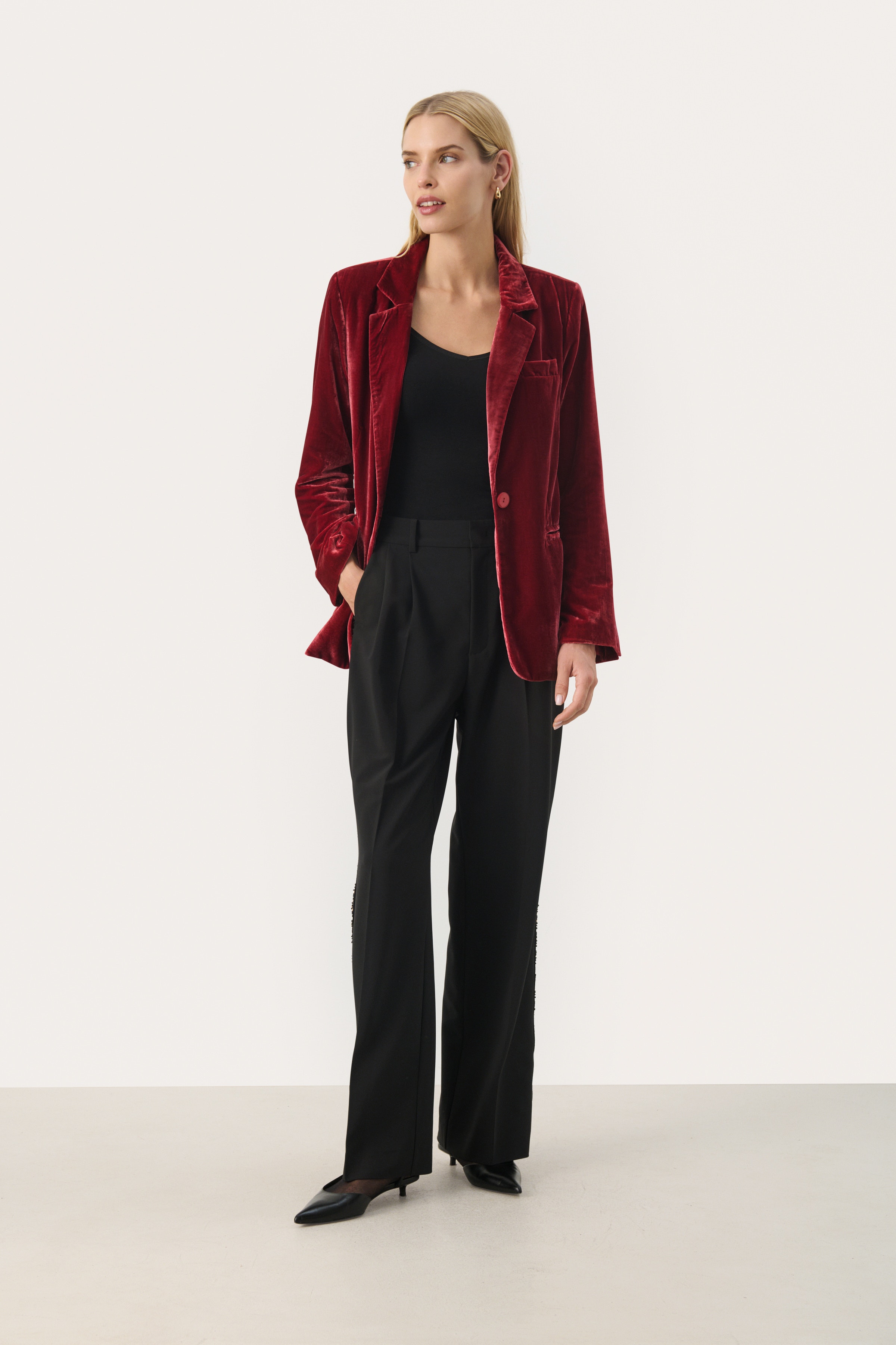 LorettaPW Blazer LOOKBOOK FRONT 30308865-191653