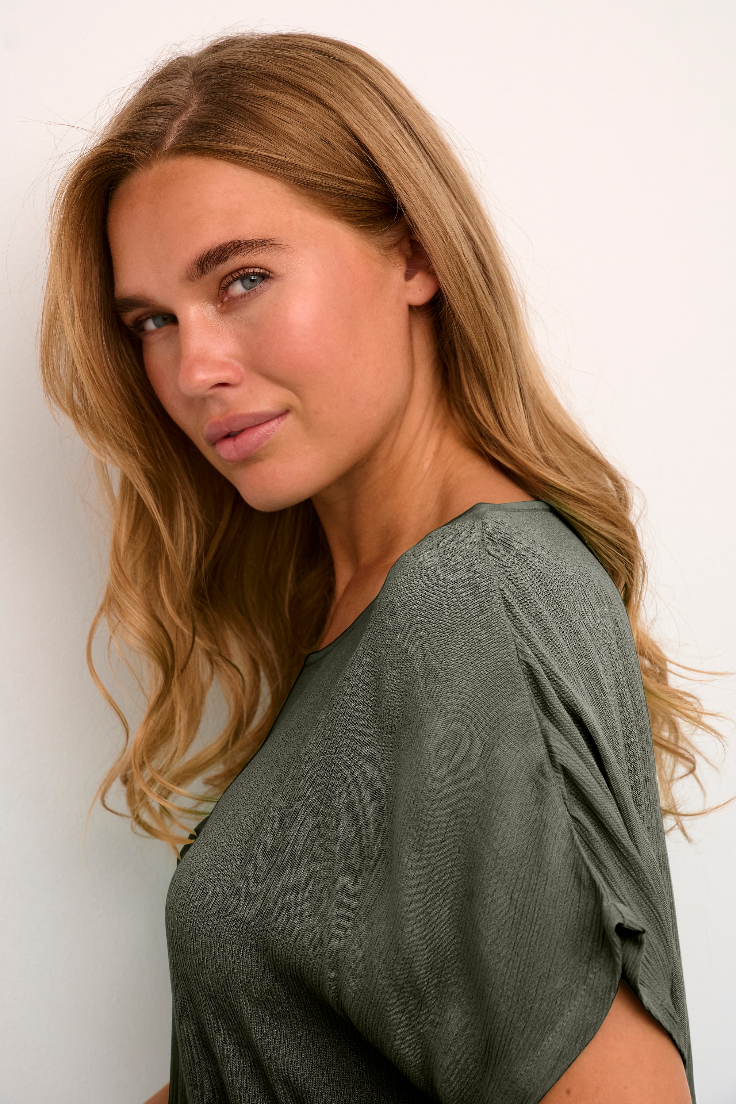KAamber Bluse LOOKBOOK DETAIL 10500781-190414