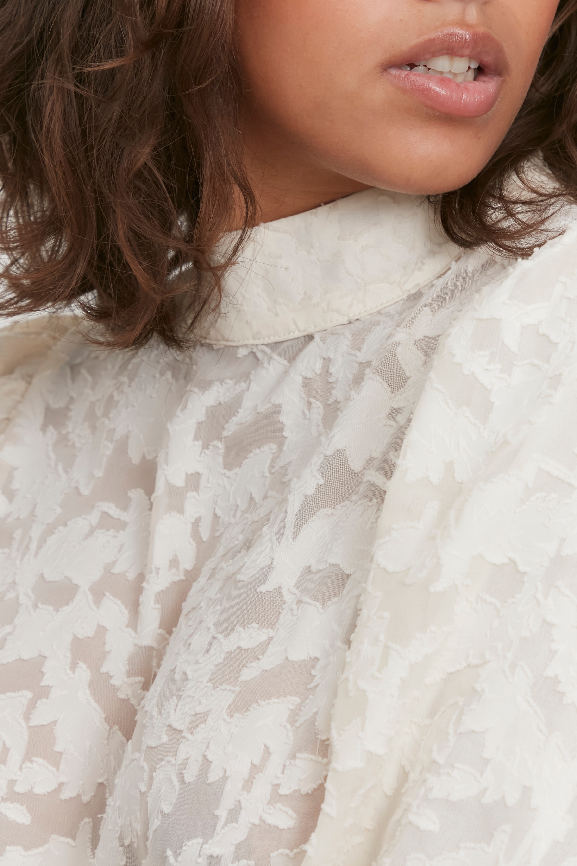 Kortärmad blus LOOKBOOK DETAIL 50206618-110110
