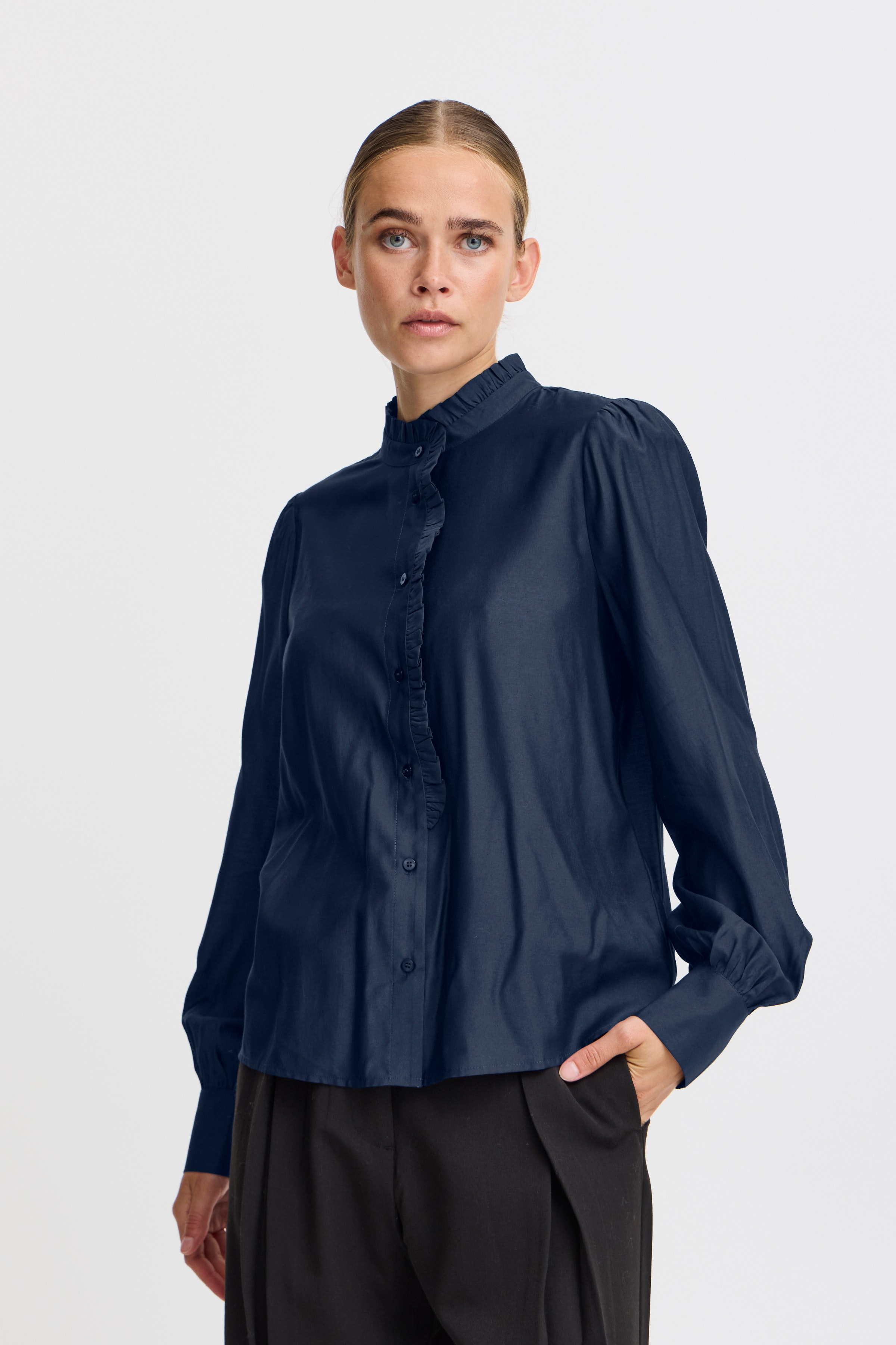 IHKARLANI Skjorte LOOKBOOK FRONT 20121887-194010