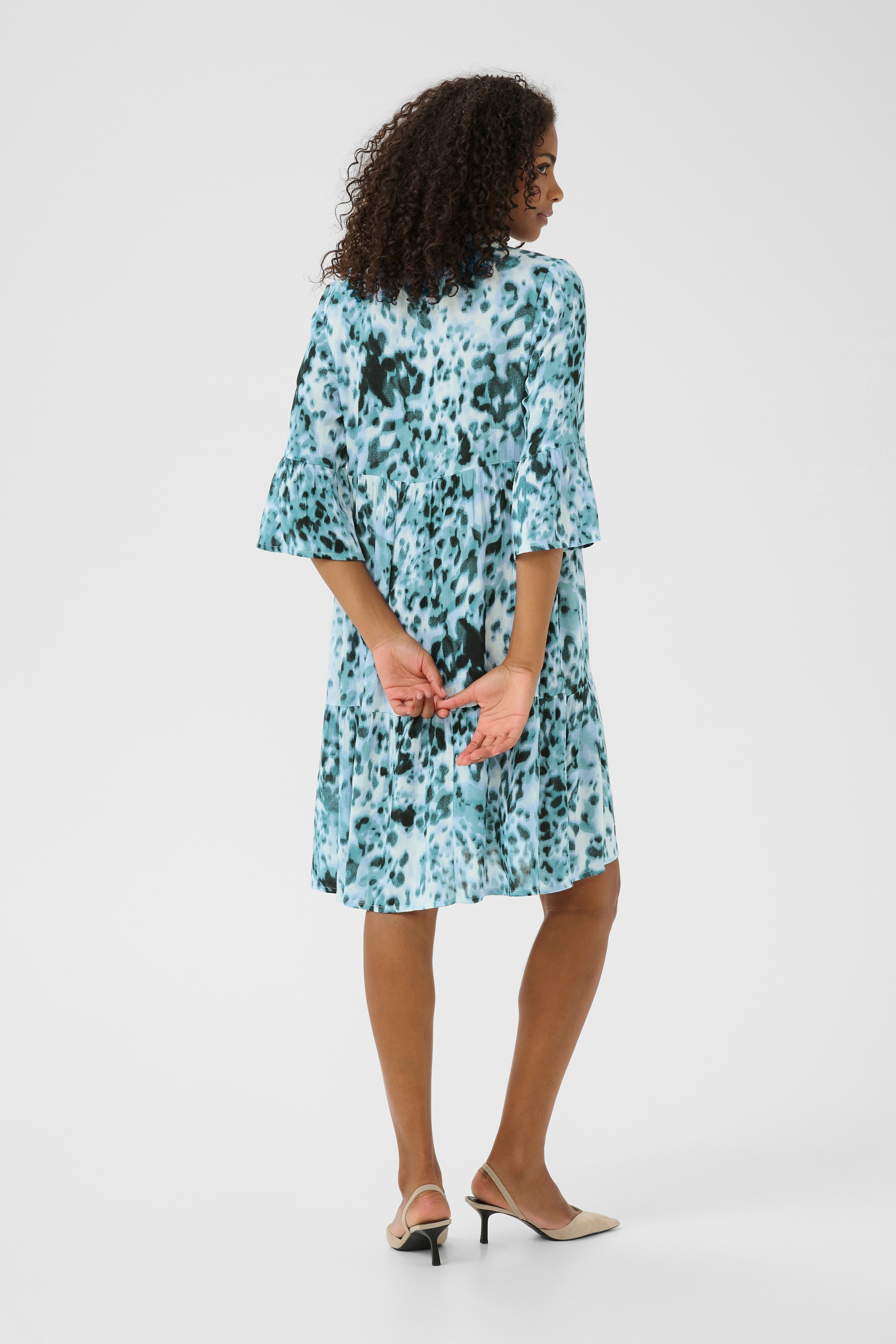 KAhera Kjole LOOKBOOK BACK 10508259-107662